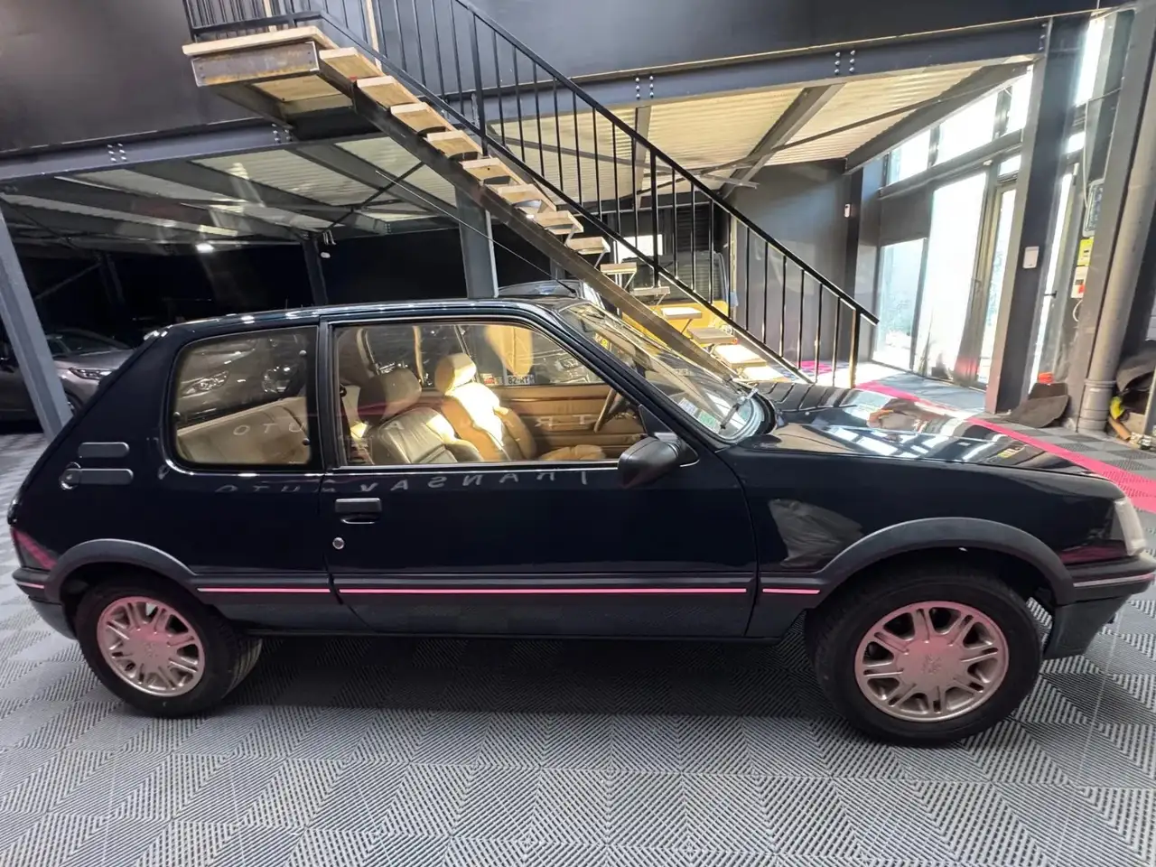 Peugeot 205 1.9i Gentry, foto 6