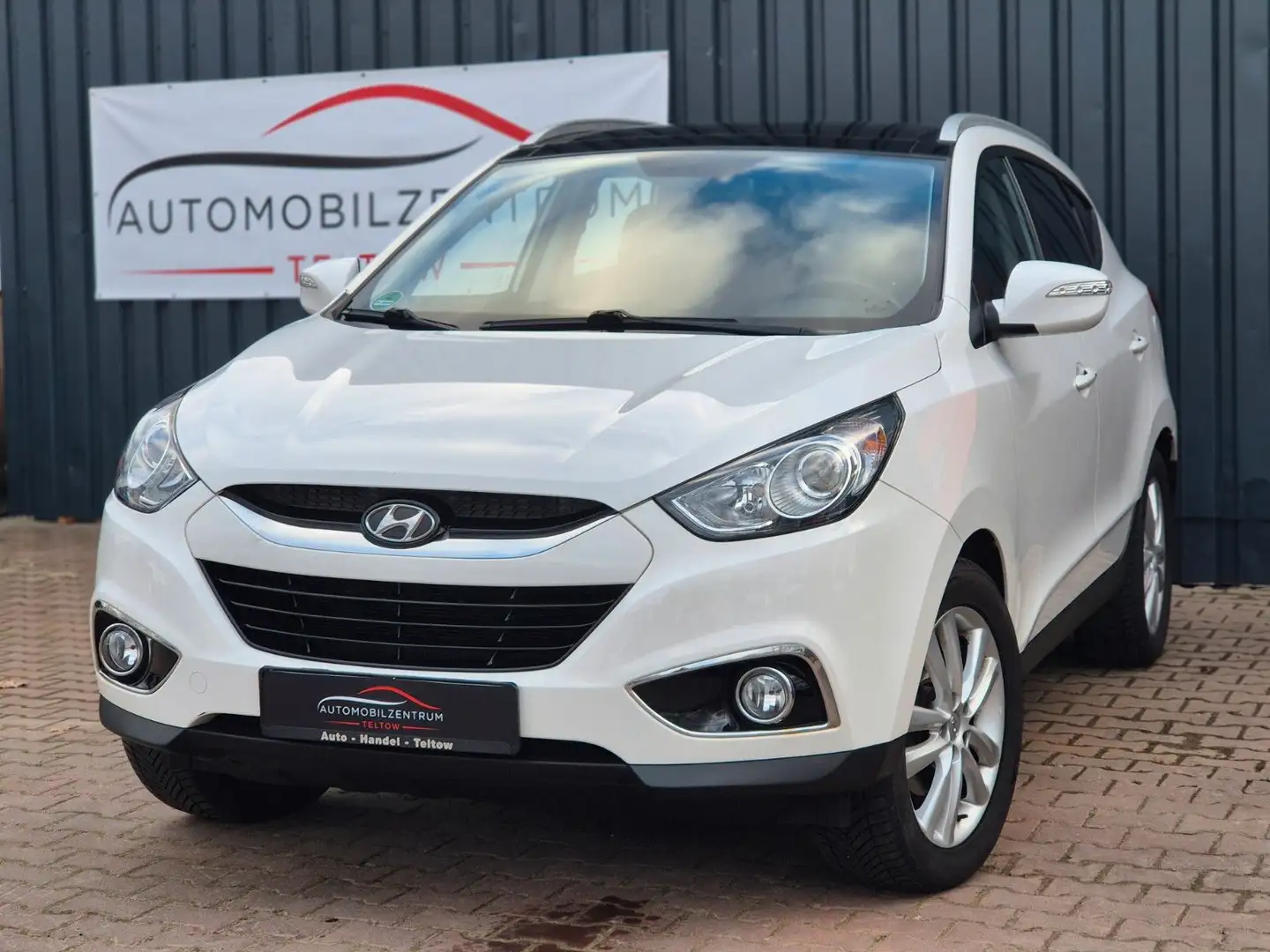 Hyundai iX35 Style 2WD Automatik *Motorproblem Blanc - 1