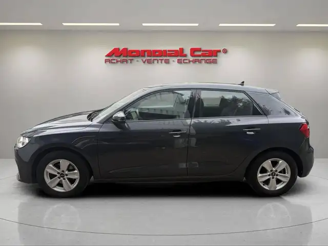 Audi A1 view 3