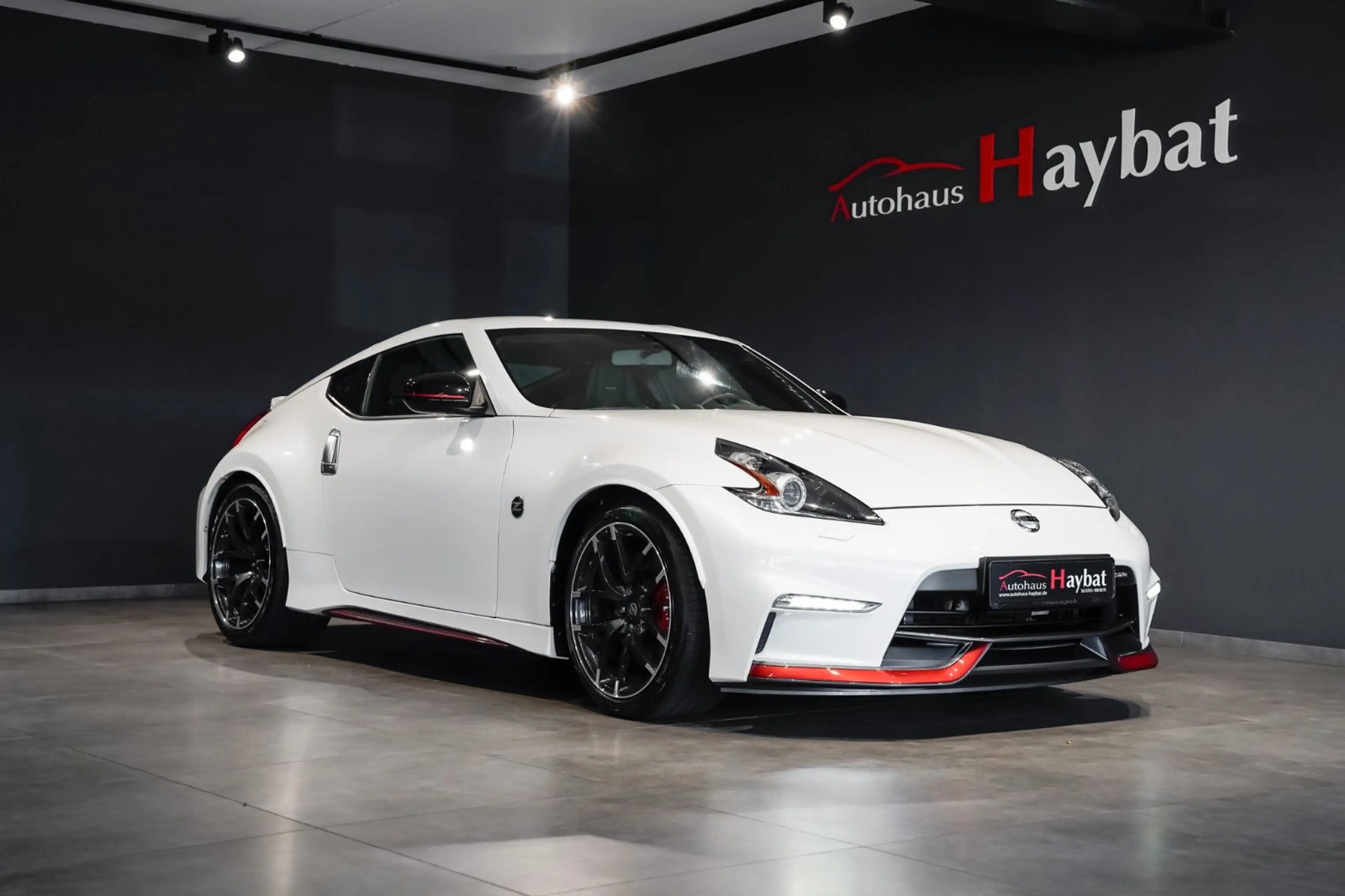 Nissan 370Z 370 Z Nismo *1. Hand*