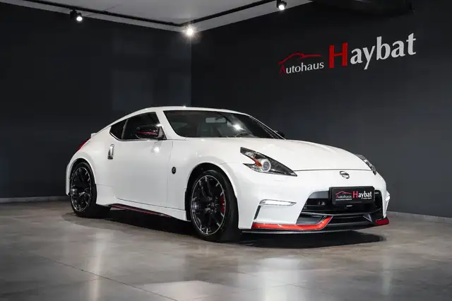 Nissan 370Z 370 Z Nismo *1. Hand*