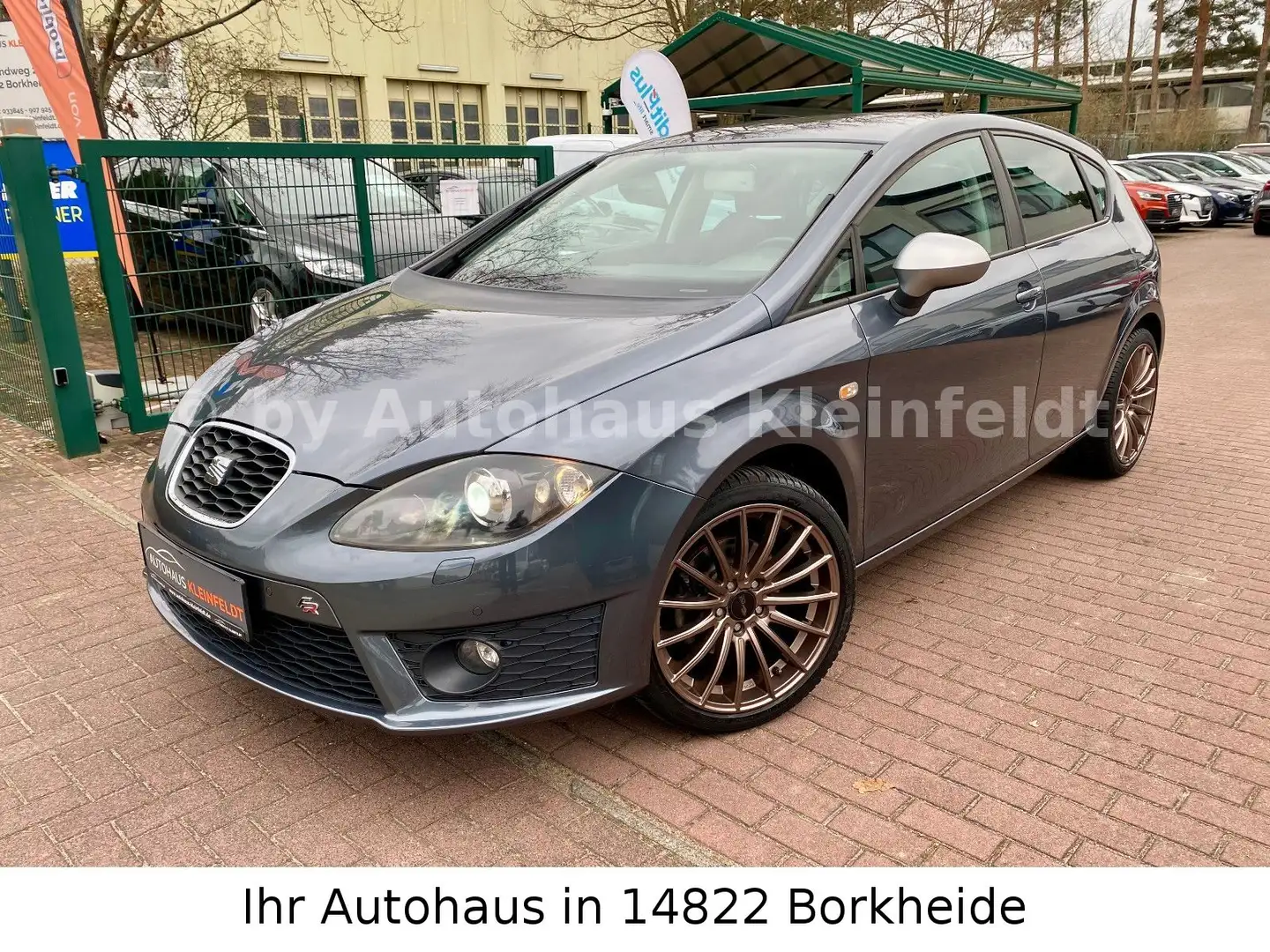 SEAT Leon FR 1.4 TSI|18ZOLL|NAVI|BIXENON|DIV NEUTEILE Grau - 2