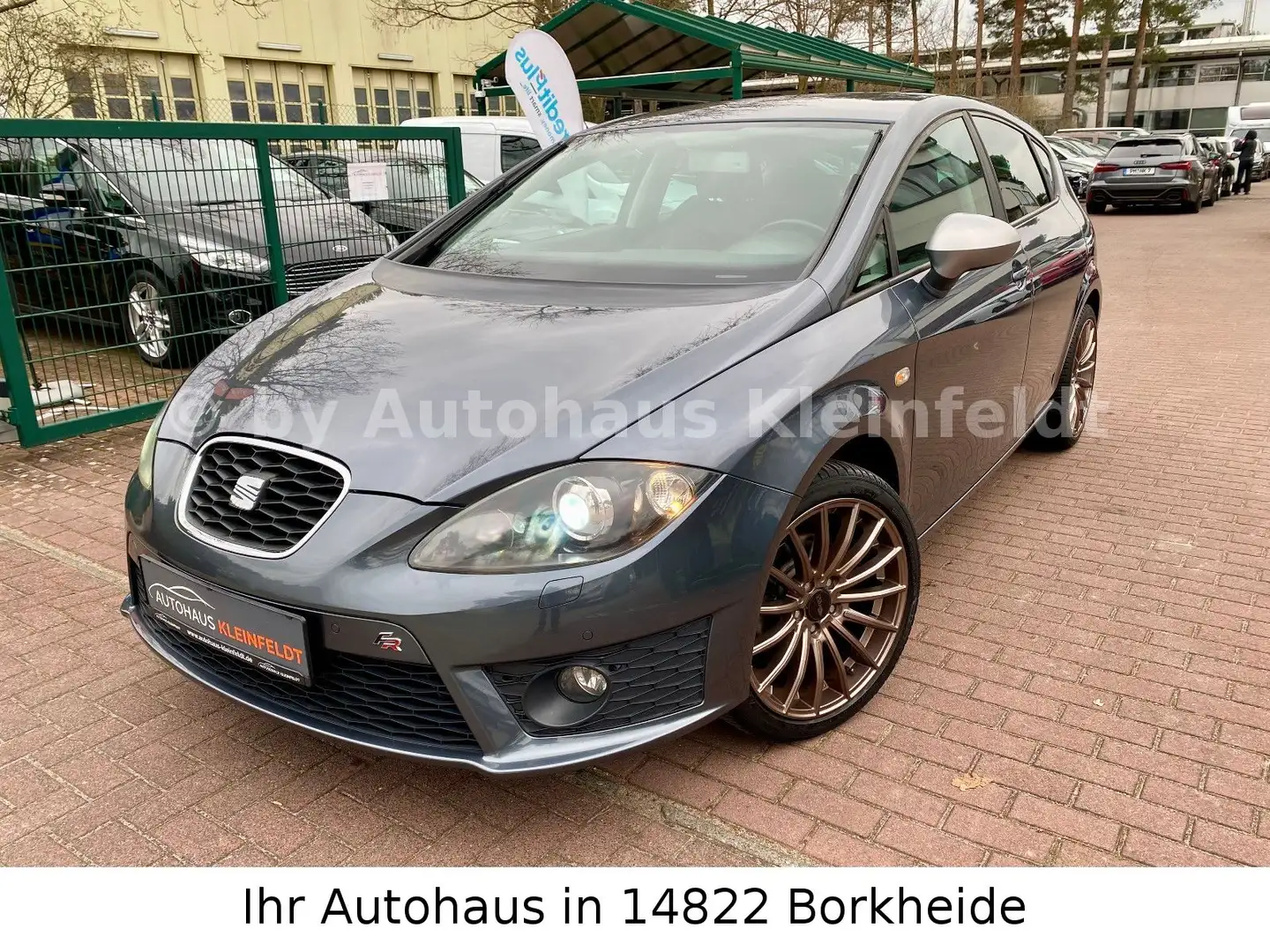 SEAT Leon FR 1.4 TSI|18ZOLL|NAVI|BIXENON|DIV NEUTEILE Grau - 1