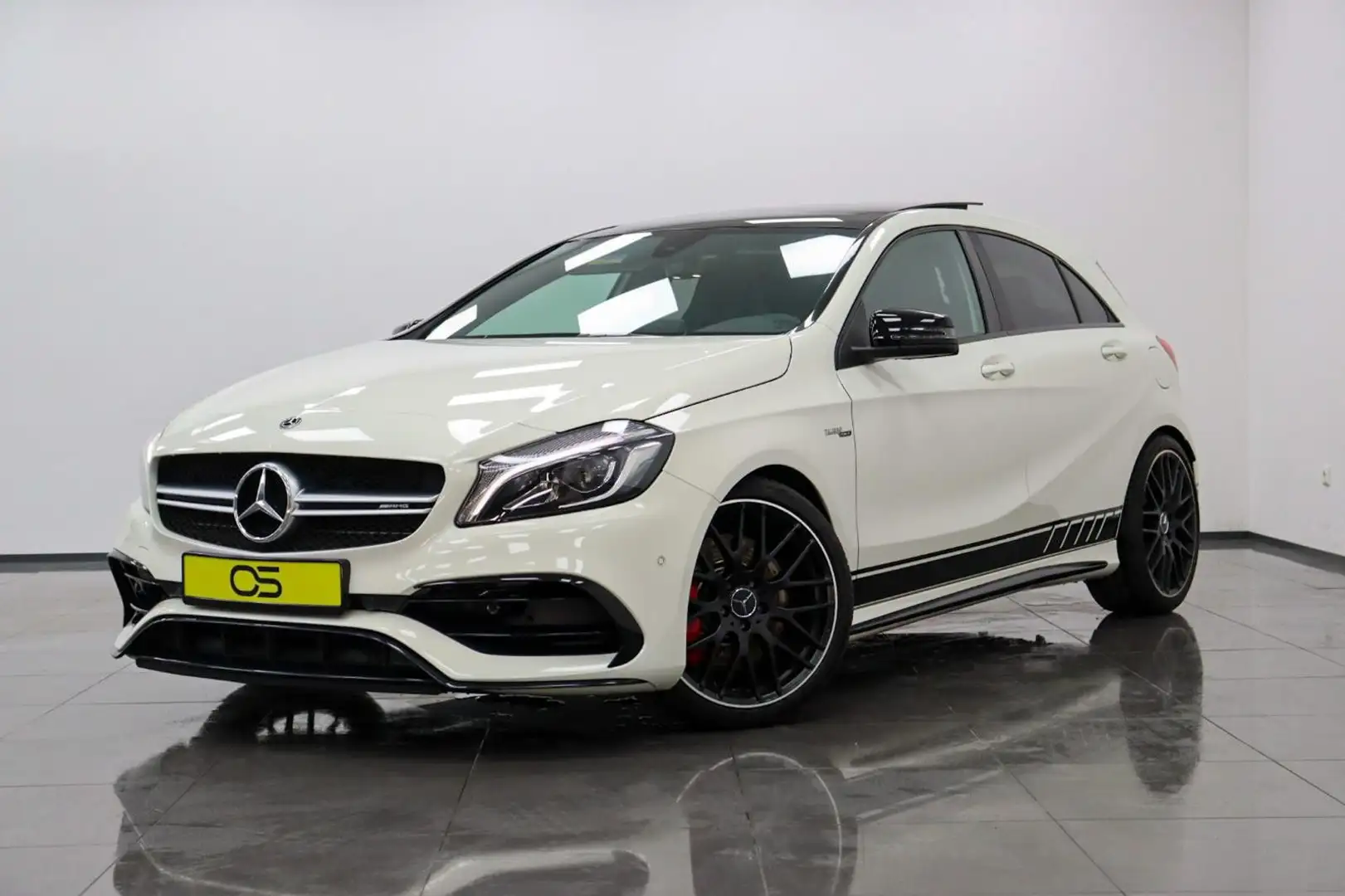 Mercedes-Benz A 45 AMG 4Matic Schalensitze Panorama Garantie Blanc - 1
