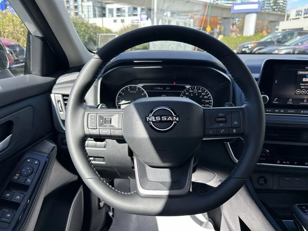Nissan Rogue снимка Nissan Rogue