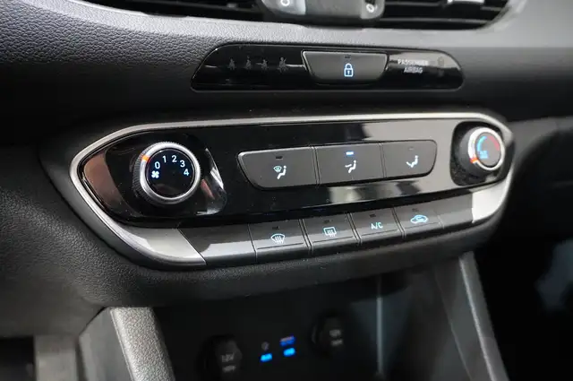Hyundai i30 view 28