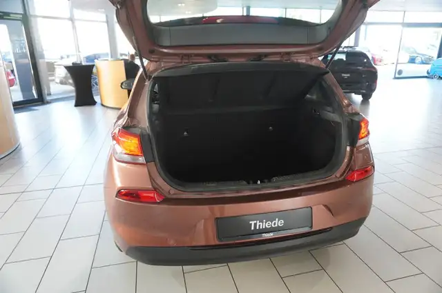 Hyundai i30 view 12