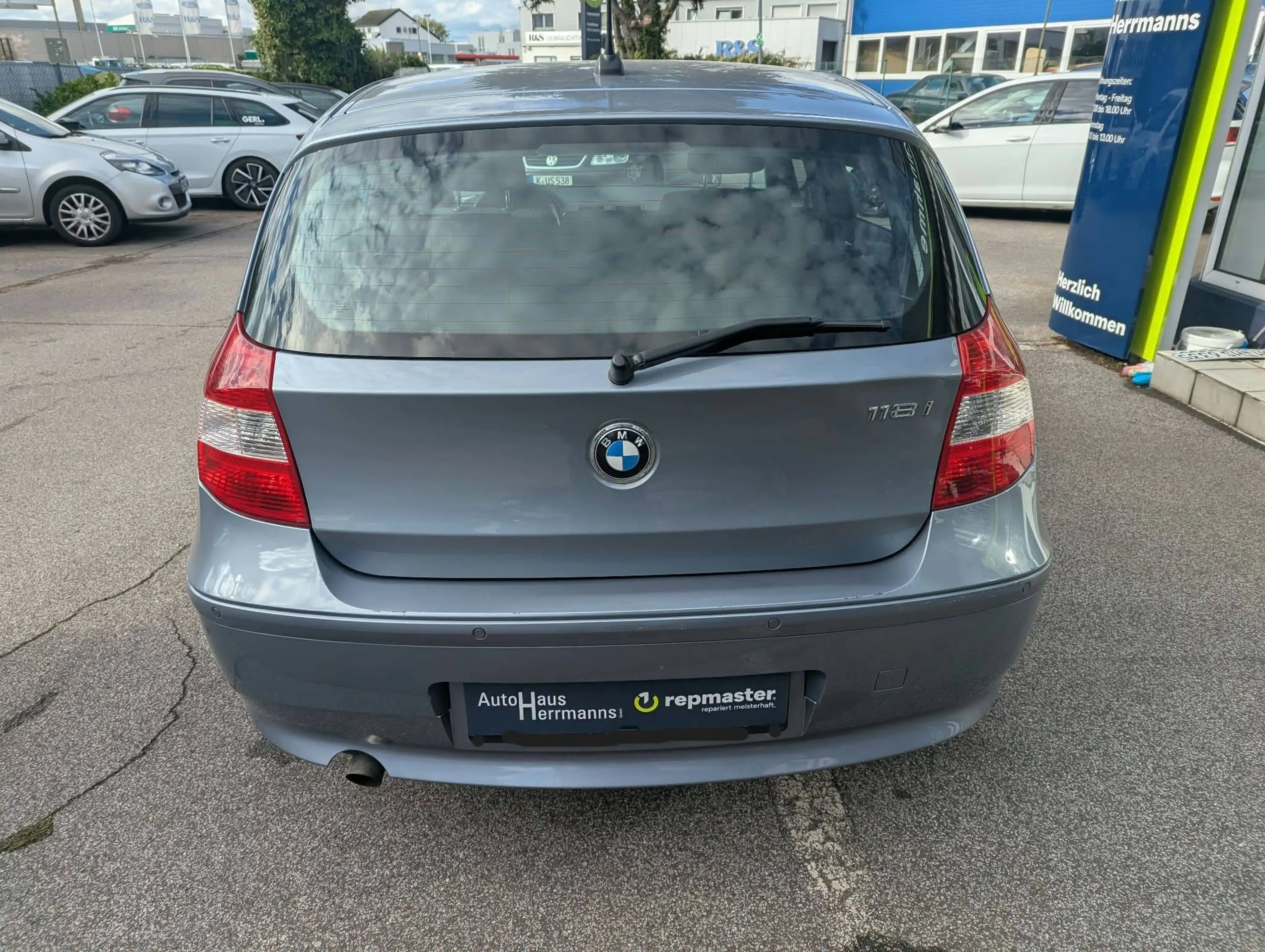 BMW 118 118 i — photo 4