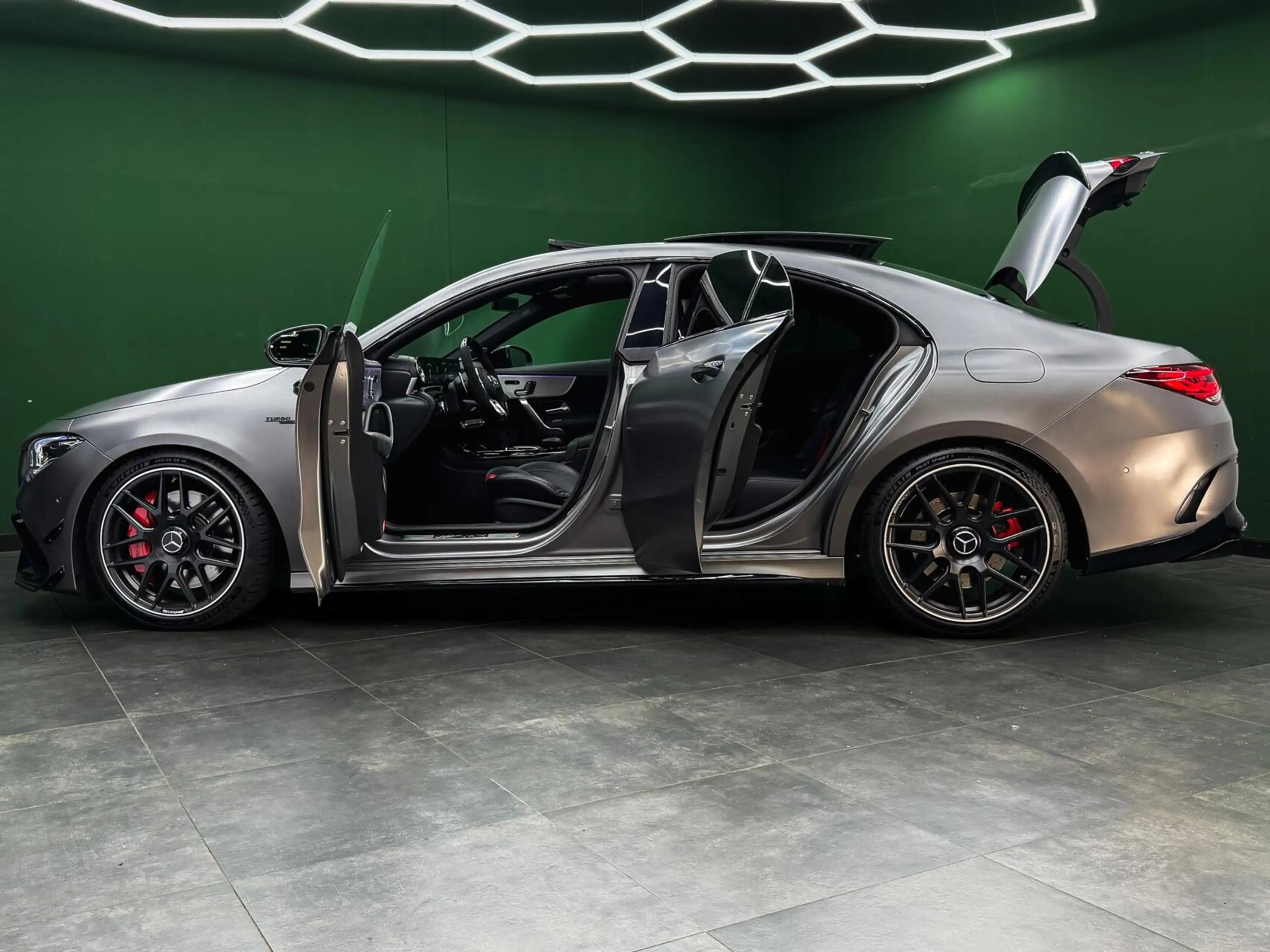 Mercedes-Benz CLA 45 AMG S 4MATIC+ Kuipstoel | Pano | 360 — photo 5