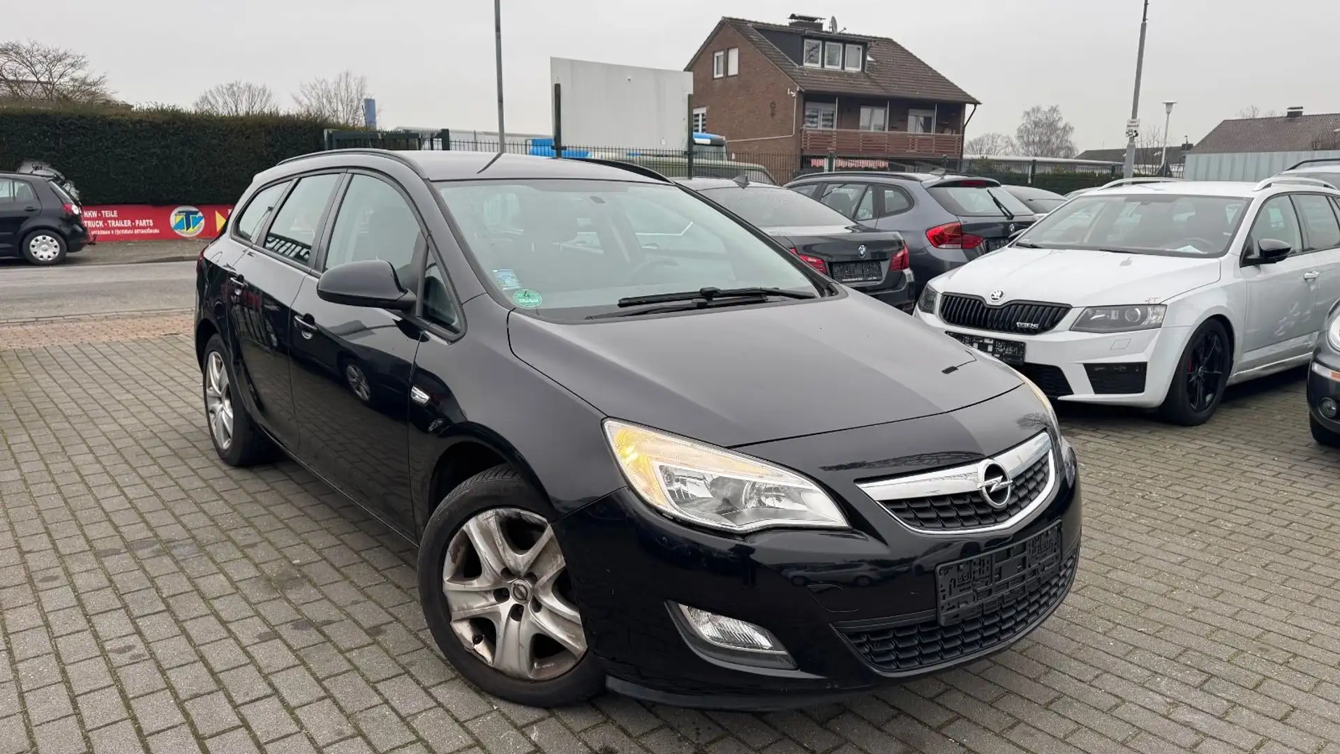 Opel Astra J Sports Tourer Edition | KLIMA | EURO 5 Noir - 1