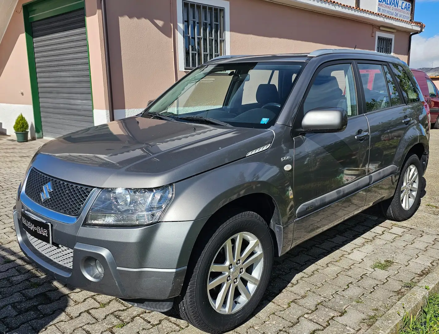 Suzuki Grand Vitara II 2006 5p 1.9 ddis esp Beige - 1