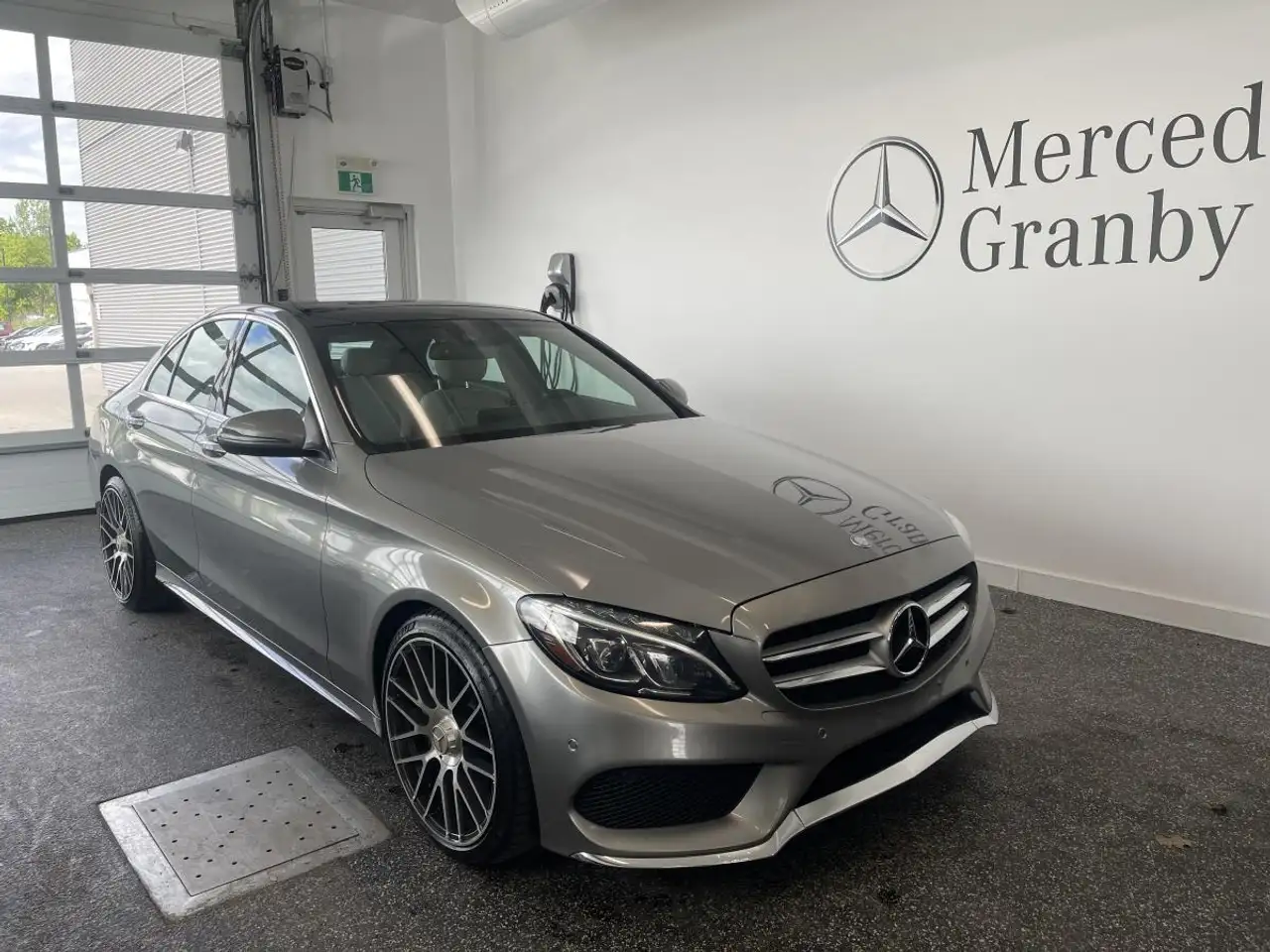2016 Mercedes-Benz C-Class photo 2016 Mercedes-Benz C-Class