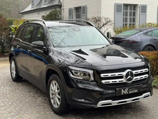 Mercedes-Benz GLB 180 d/ Panodak/ Virtual cockpit/Camera/ LED
