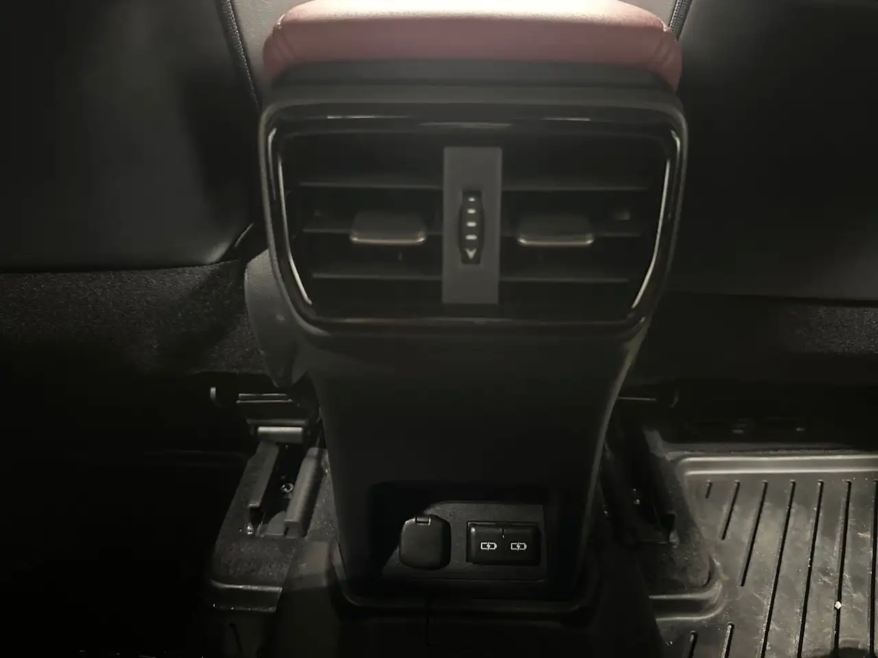 Lexus NX снимка Lexus NX
