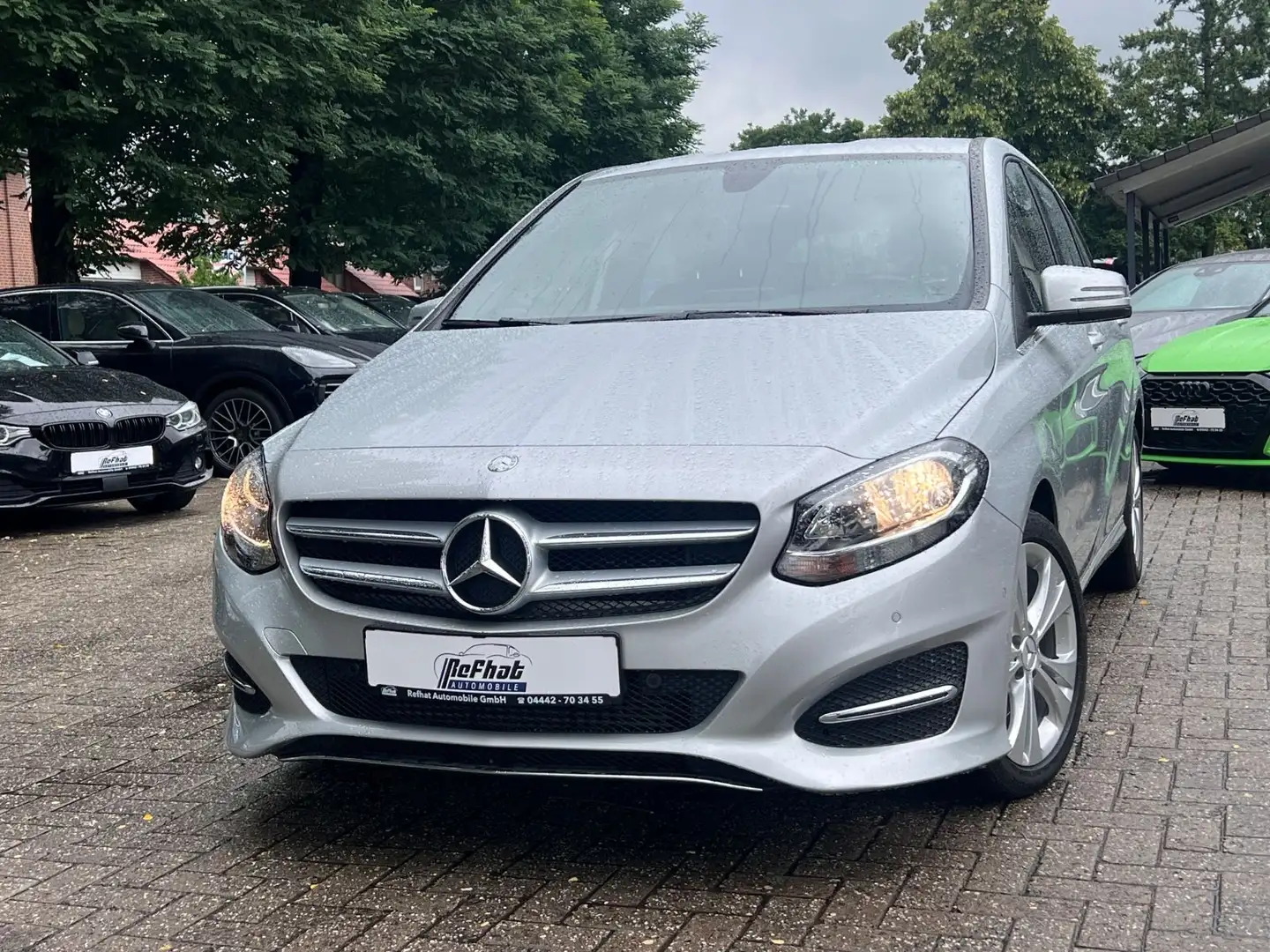 Mercedes-Benz B 220 B -Klasse B 220 4Matic Automatik / 1.Hand Plateado - 1