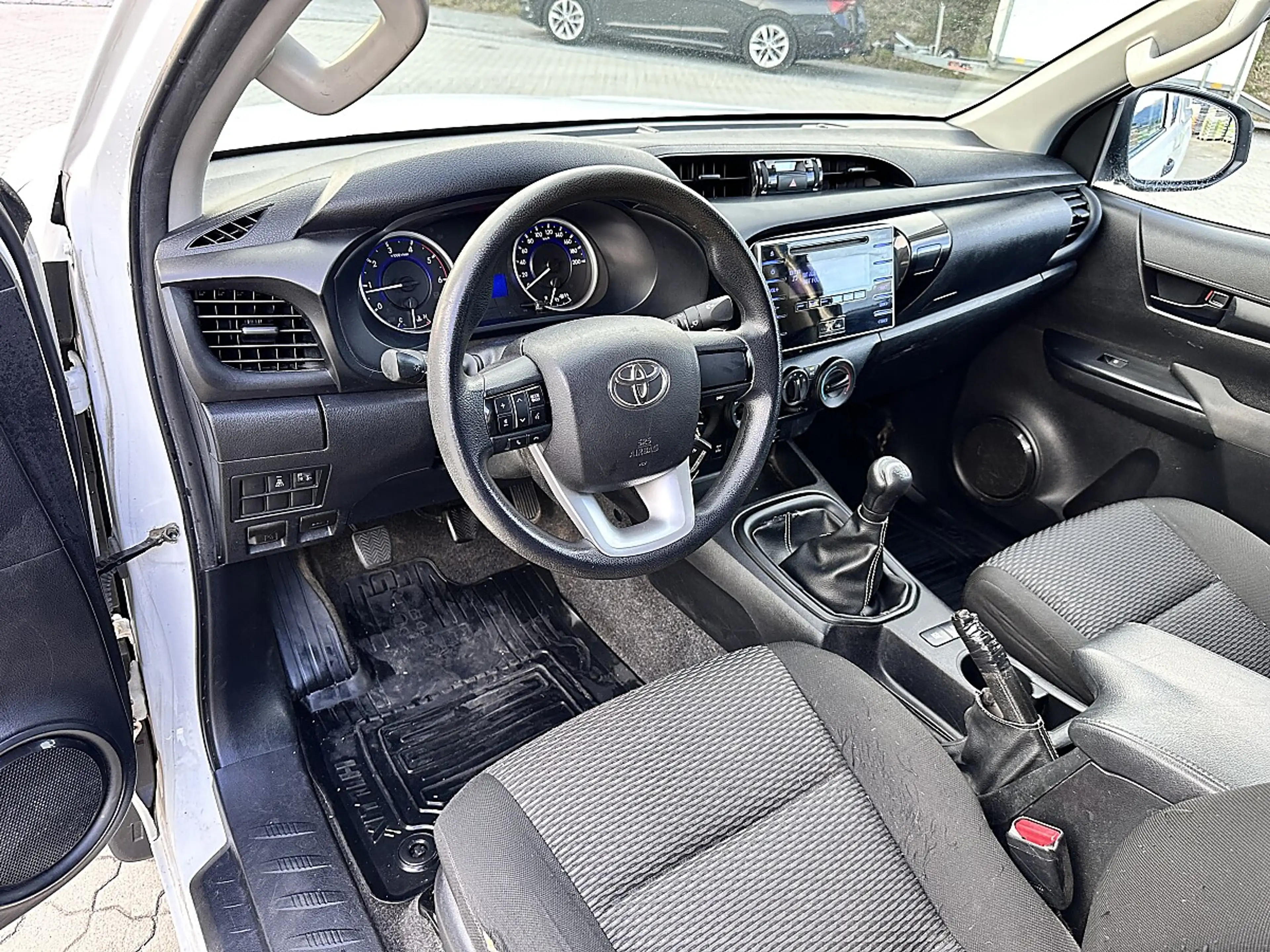 Toyota Hilux X-tra Cab Country 4x4 2,4 D-4D — photo 11