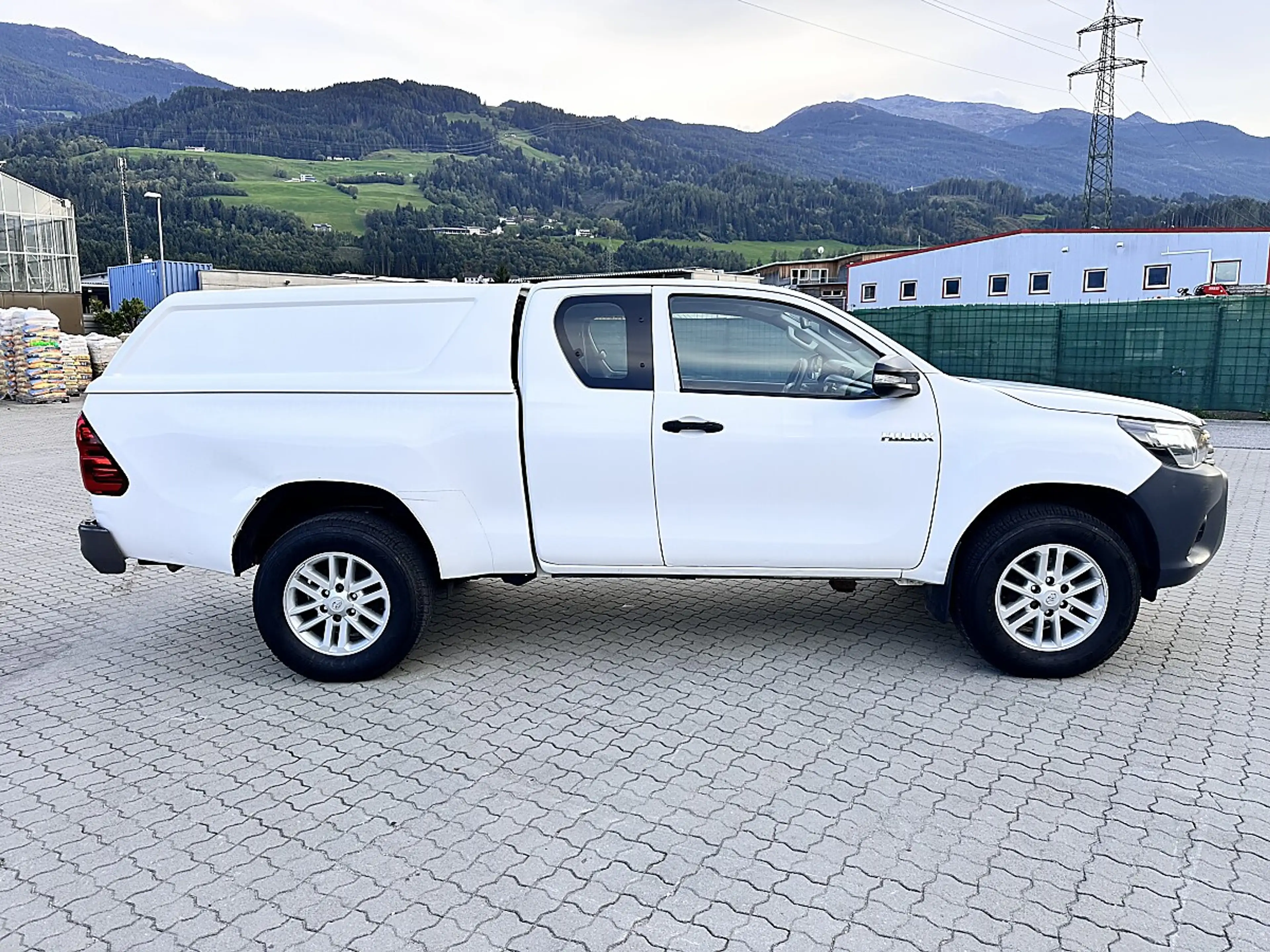 Toyota Hilux X-tra Cab Country 4x4 2,4 D-4D — photo 4