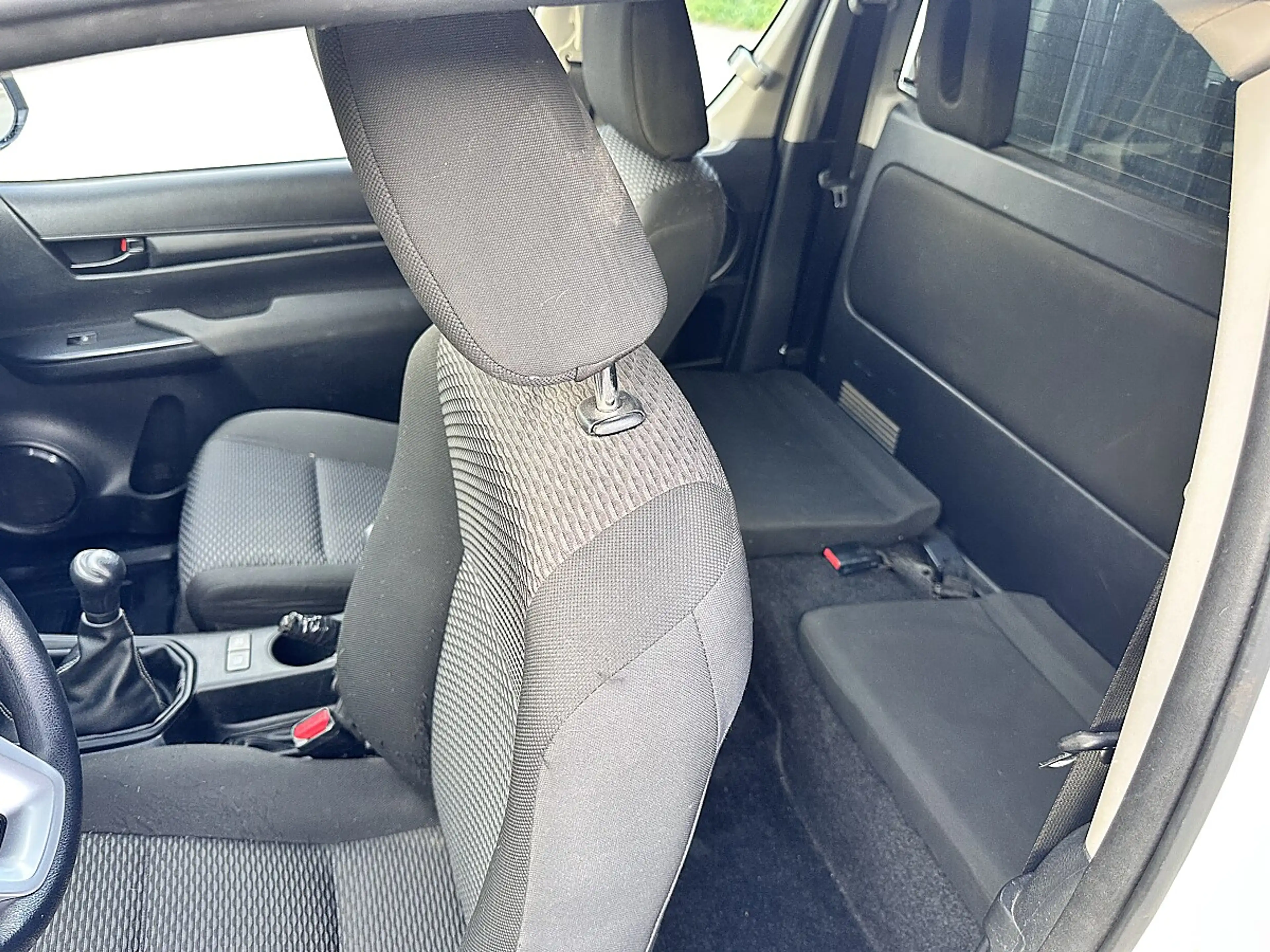 Toyota Hilux X-tra Cab Country 4x4 2,4 D-4D — photo 9