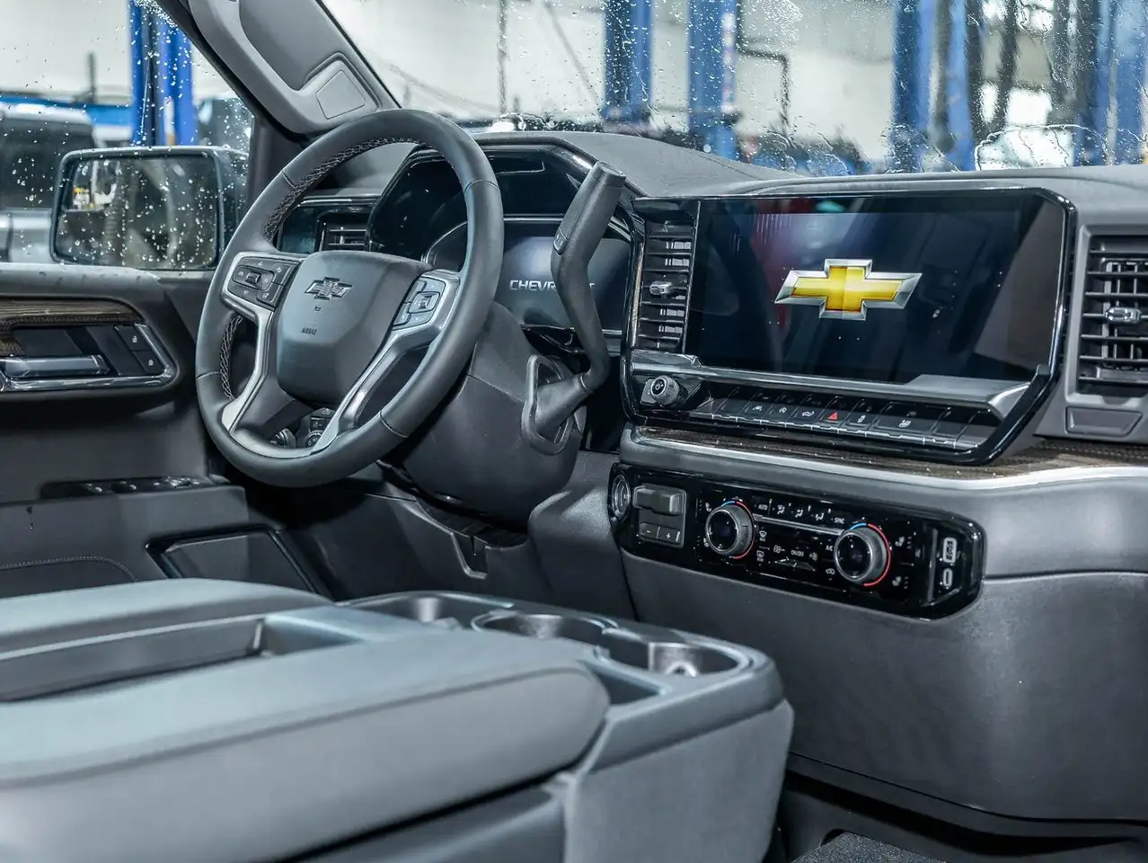 Chevrolet Silverado 1500 photo Chevrolet Silverado 1500