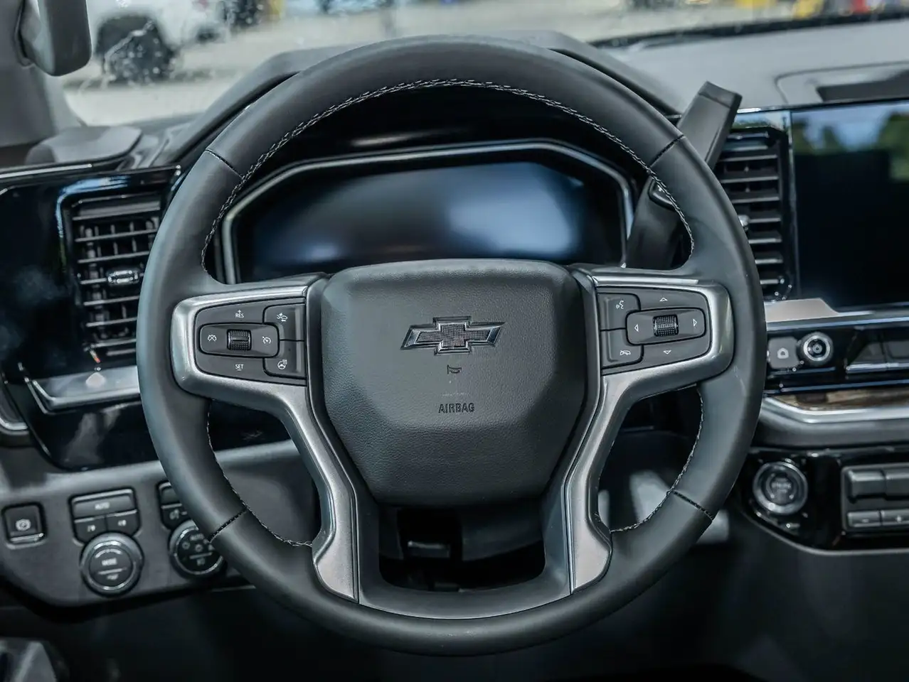 Chevrolet Silverado 1500 photo Chevrolet Silverado 1500