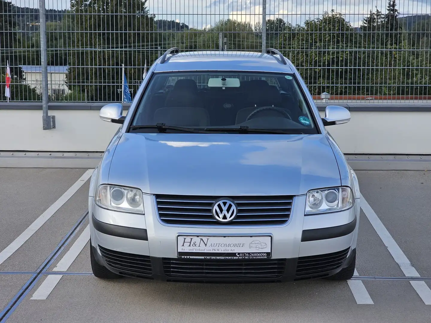 Volkswagen Passat Variant 1.6 Family *Klima*HU/AU12/2026* Grau - 2