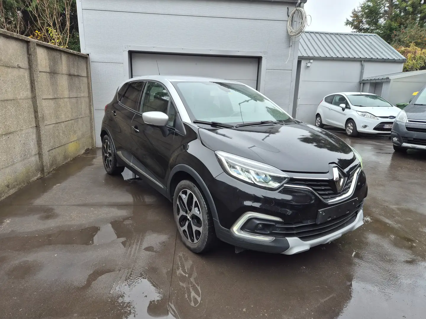 Renault Captur Captur 1.3 TCe Intens, 1er prop, Garantie. Zwart - 2