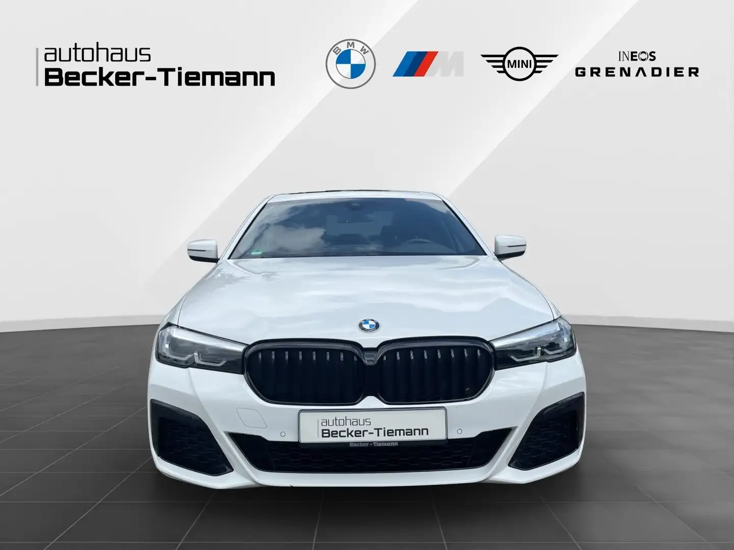 BMW 520 d Limousine M Sport | Glasdach | Kamera | Memory | Weiß - 2