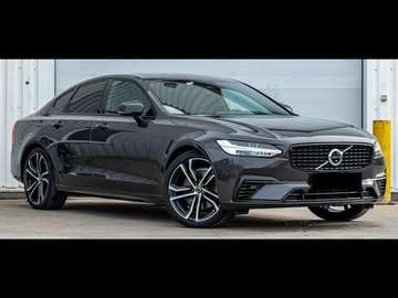 2.0 T8 Recharge Plug-in Hybrid Ultimate Dark AWD