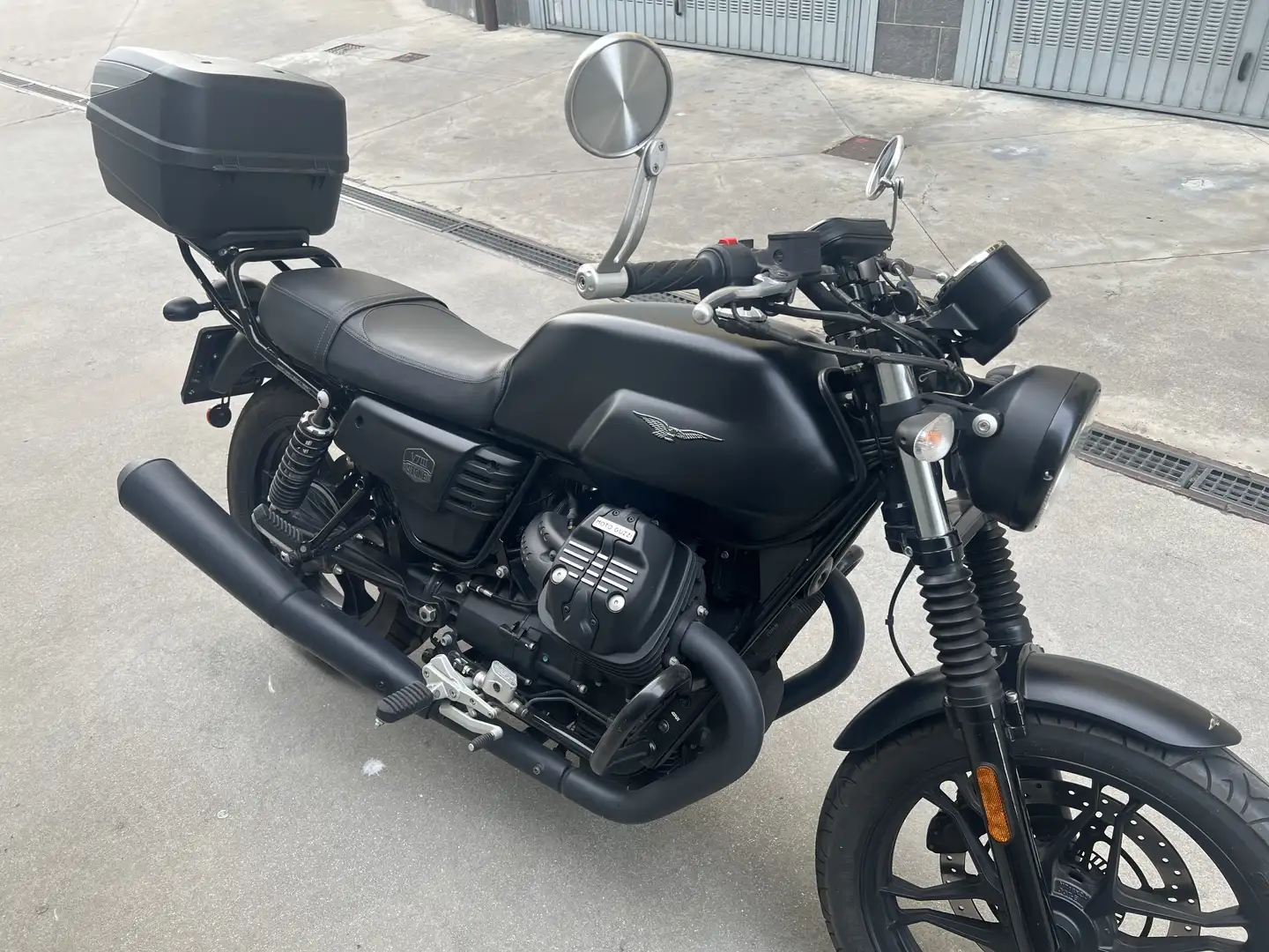 Moto Guzzi V 7 III STONE Negru - 1