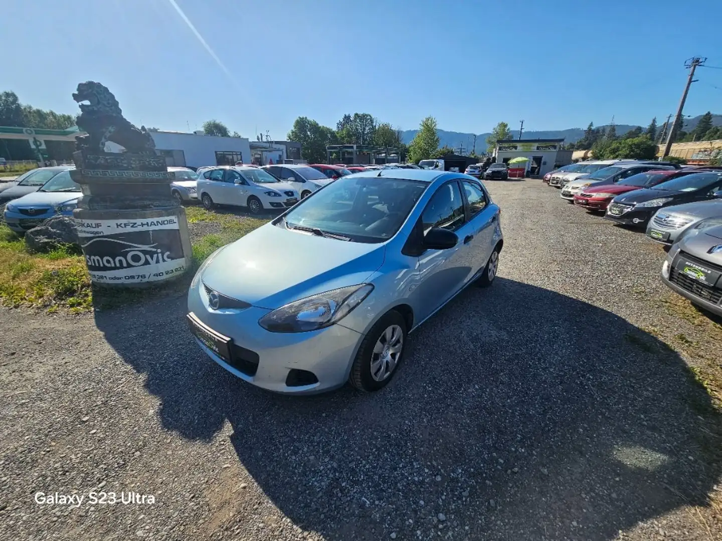 Mazda 2 1,3i CE Plus Blau - 1