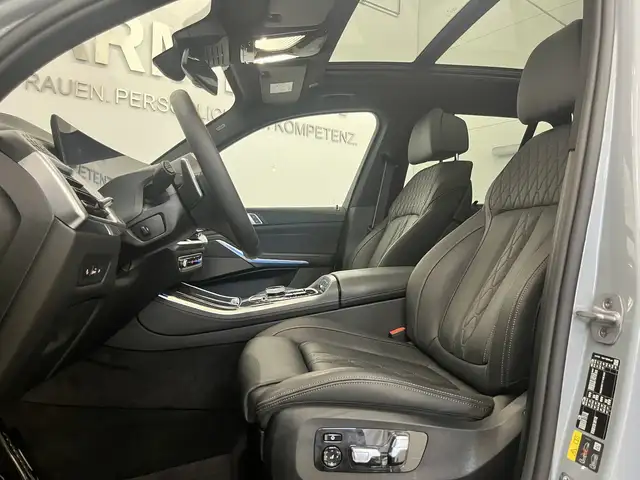 BMW X5 view 14