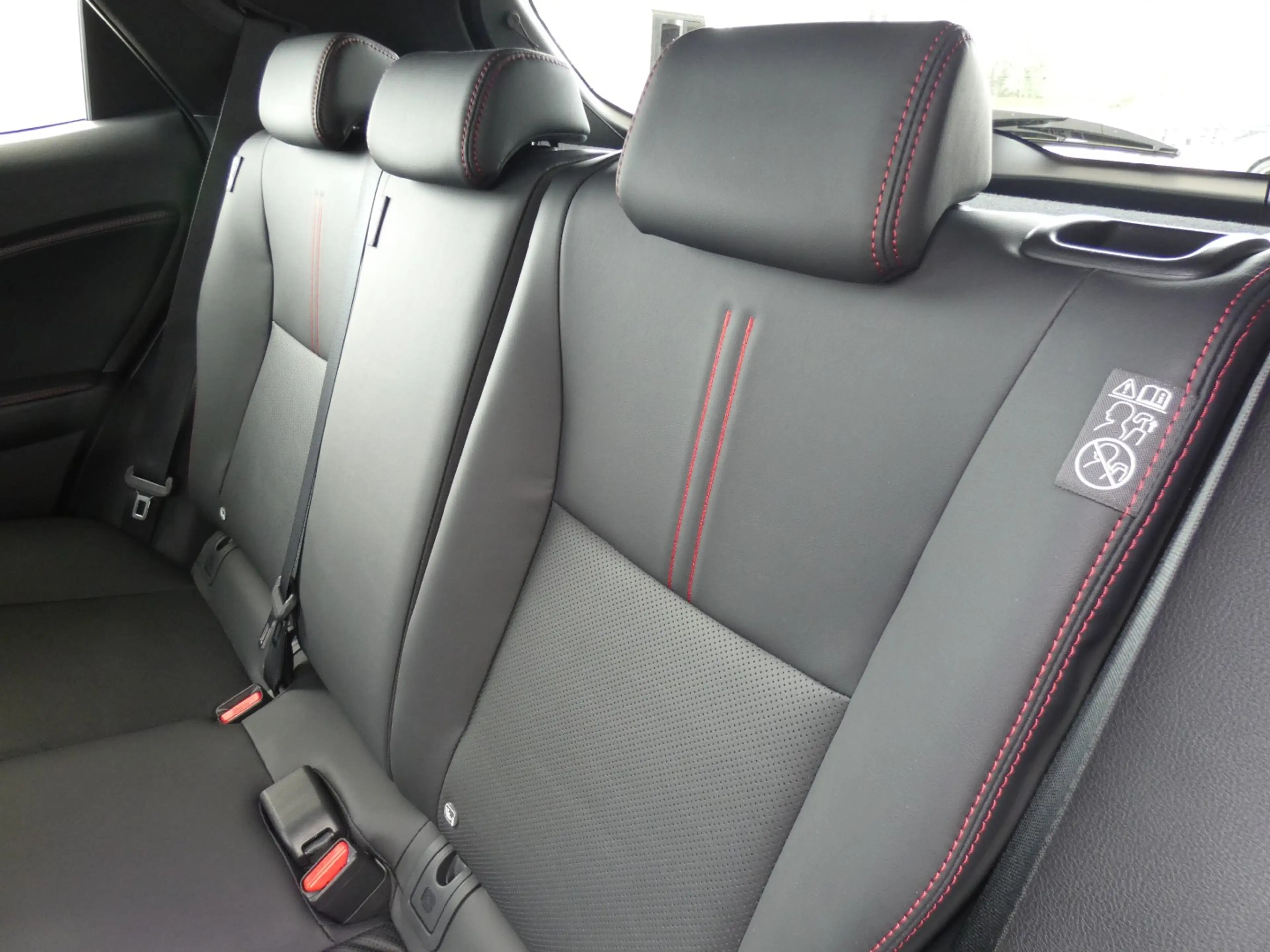 Lexus LBX Hybrid Elegant +ZWART LEDER +Stuur&Zetelverwarming +GPS +Dodehoek +Parkeersensoren — photo 9