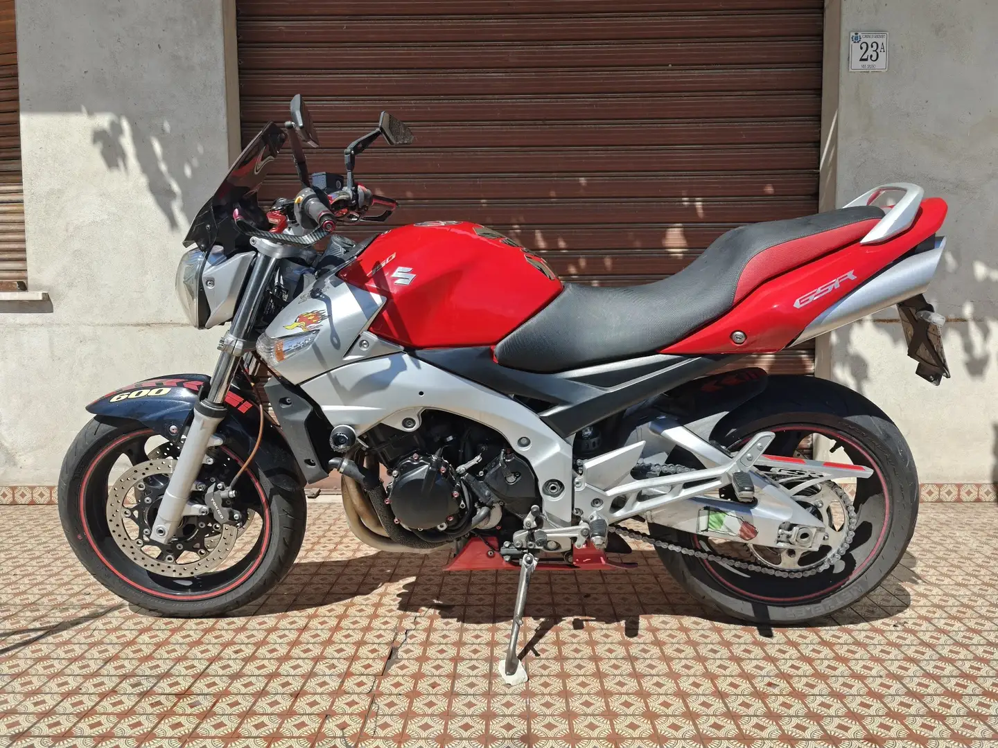 Suzuki GSR 600 Piros - 1