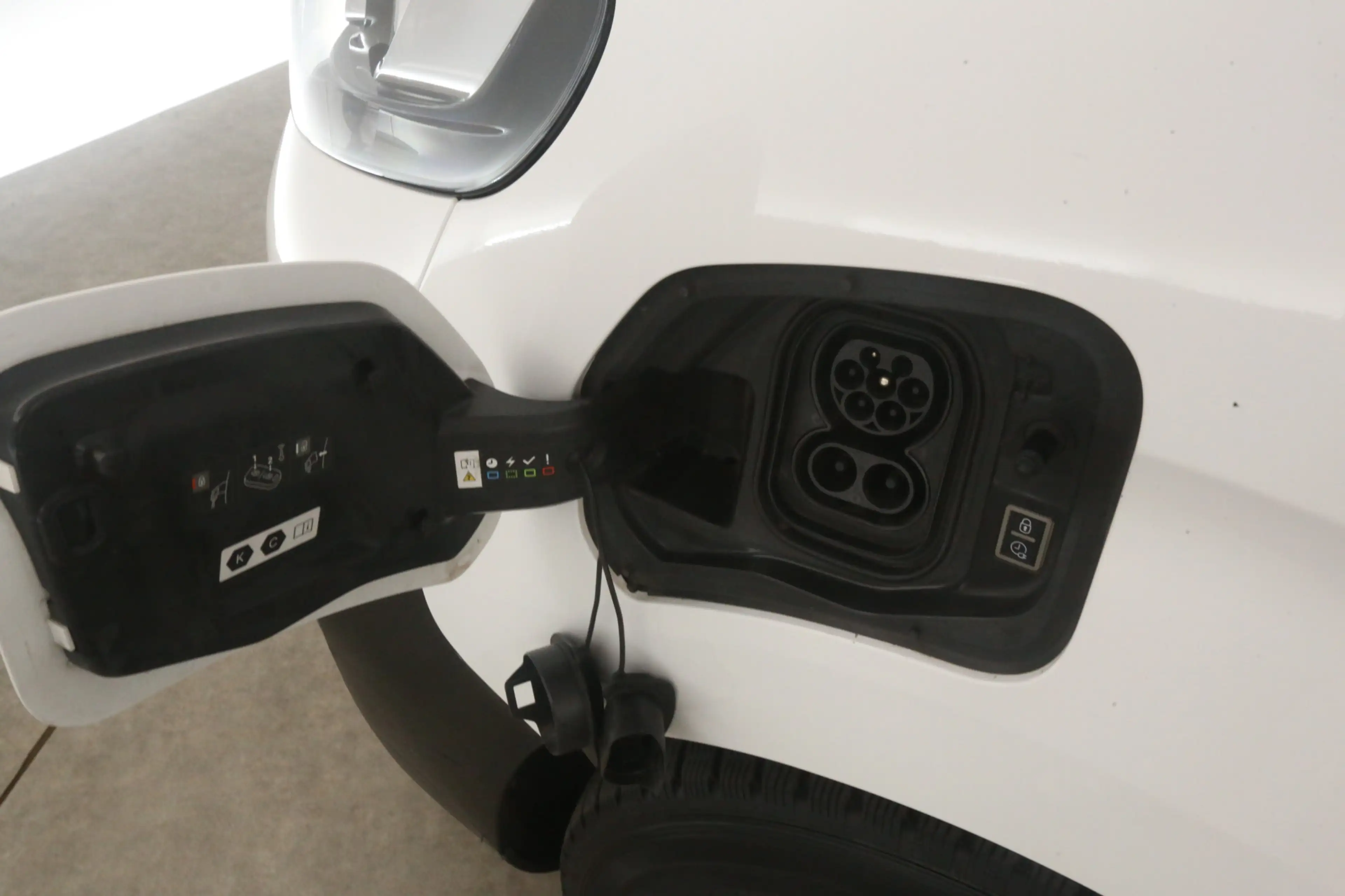 Peugeot e-Expert Opel Vivaro-e 75 kWh L2H1 | Snelladen | SOH 87% | — photo 10