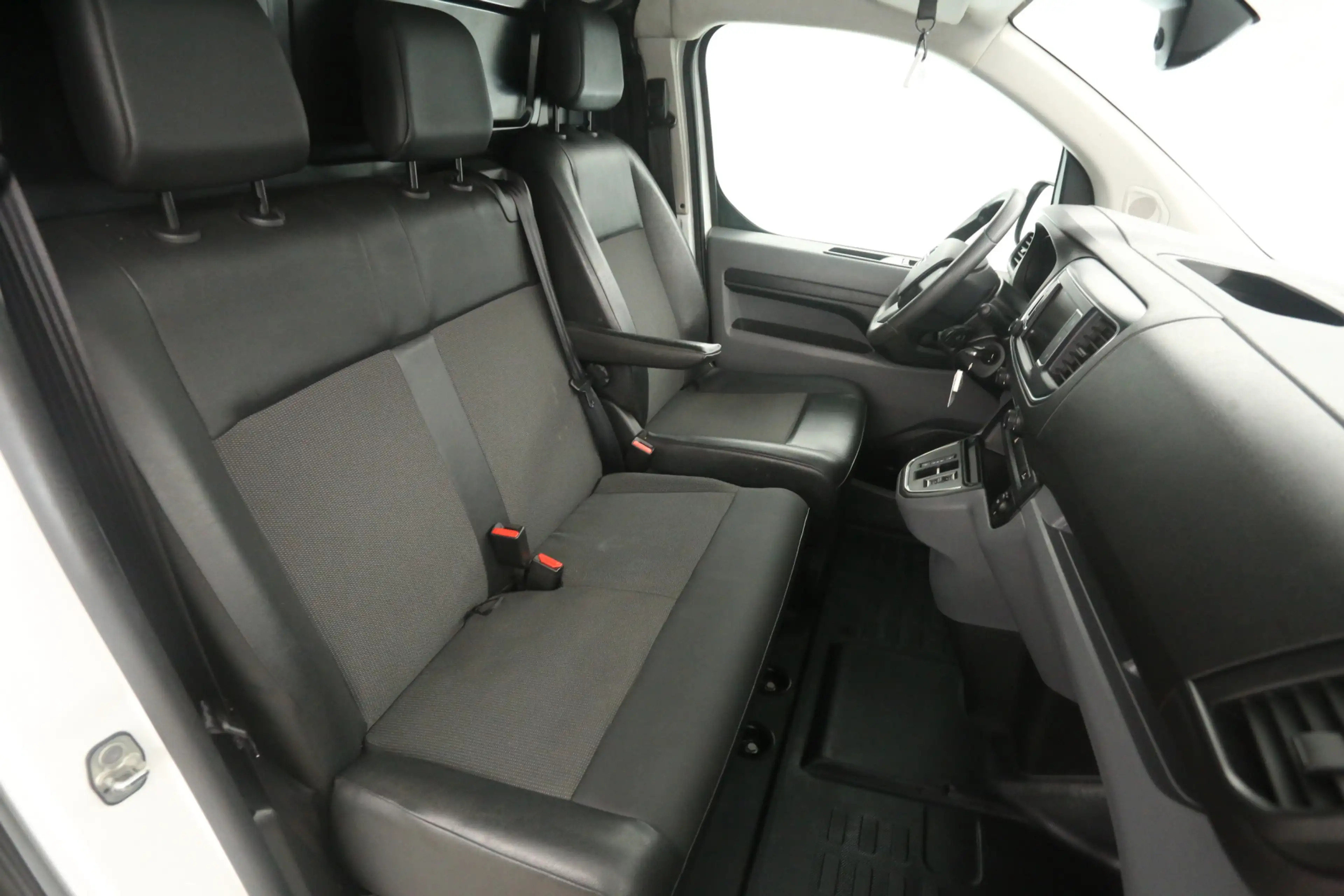 Peugeot e-Expert Opel Vivaro-e 75 kWh L2H1 | Snelladen | SOH 87% | — photo 12