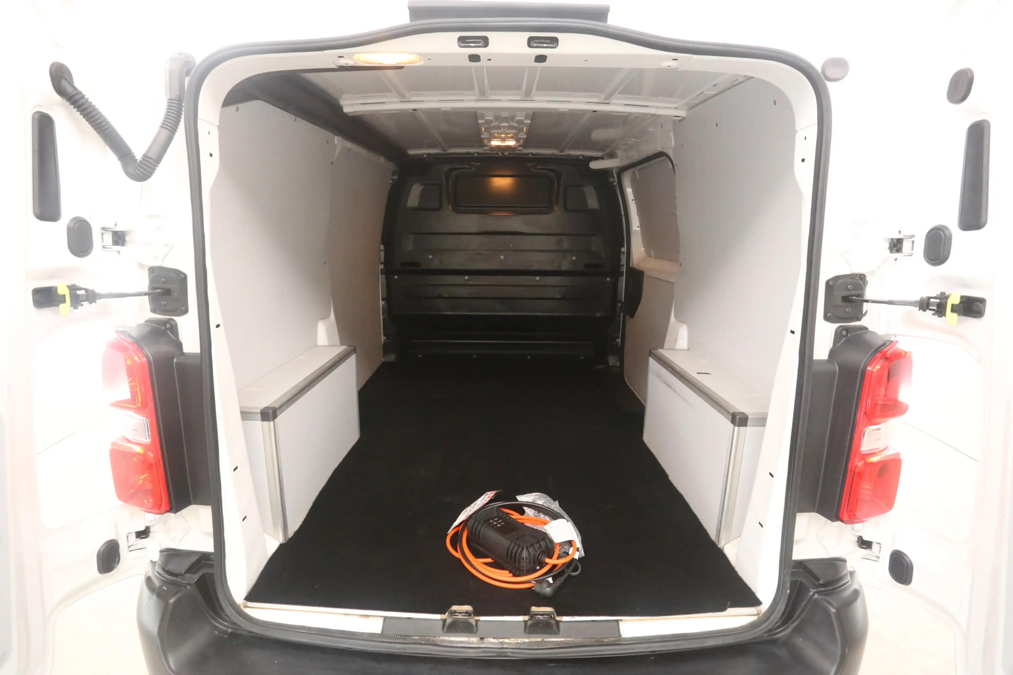 Peugeot e-Expert Opel Vivaro-e 75 kWh L2H1 | Snelladen | SOH 87% | — photo 3