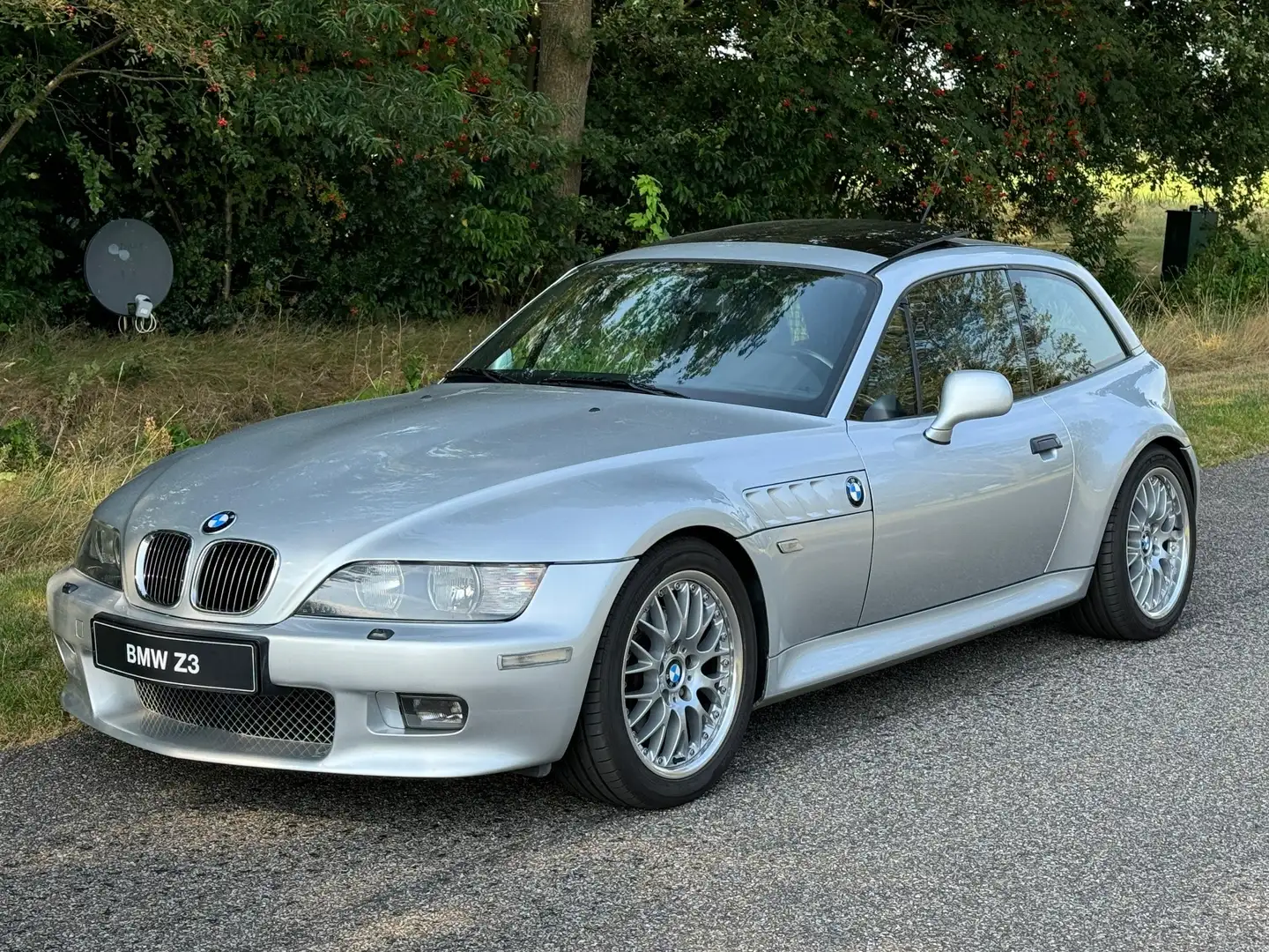 BMW Z3 Coupe 3.0i individual - 1