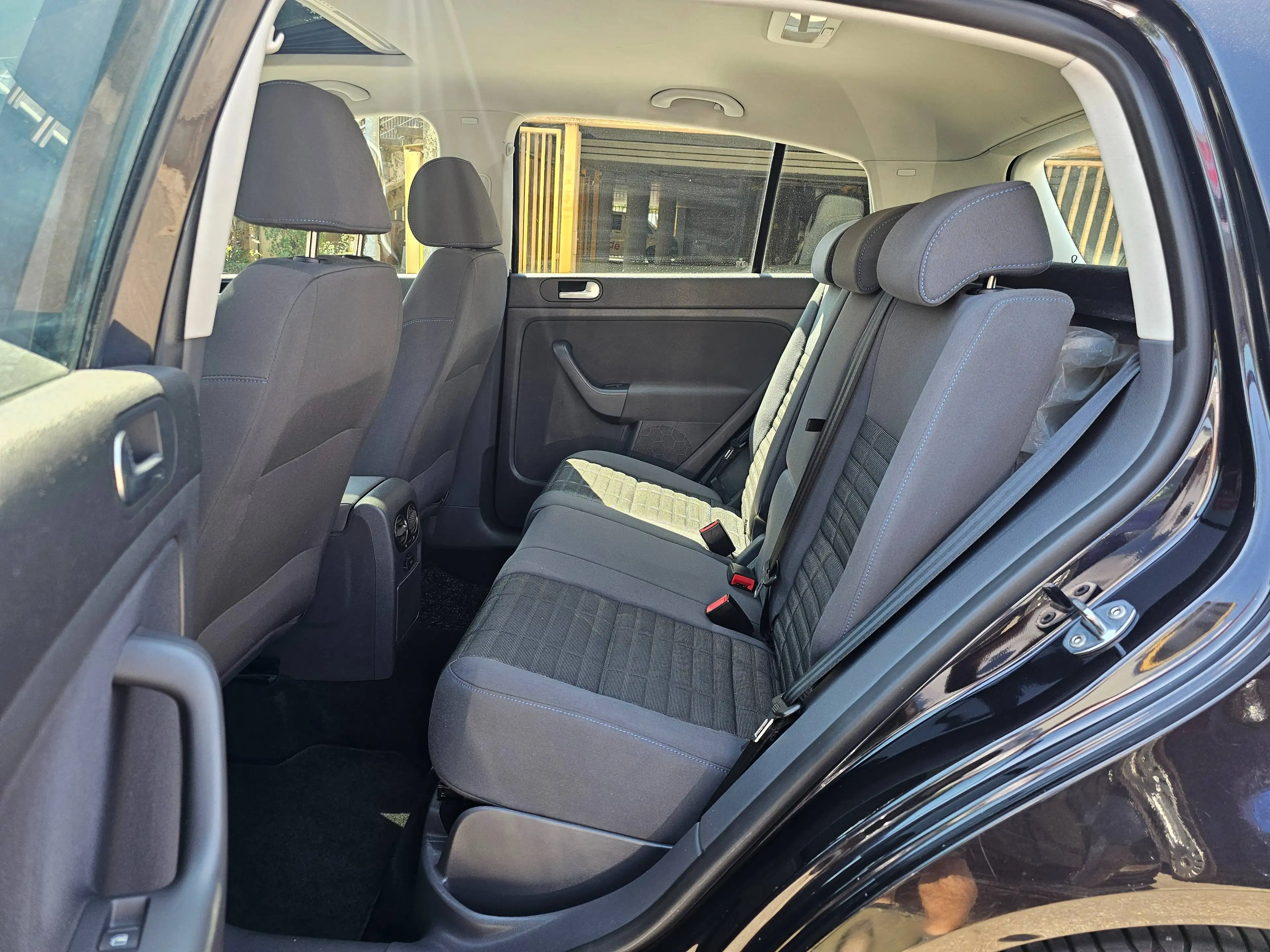 Volkswagen Golf Plus Tour 1-Hand TÜV neu Scheckheftgepflegt — photo 10