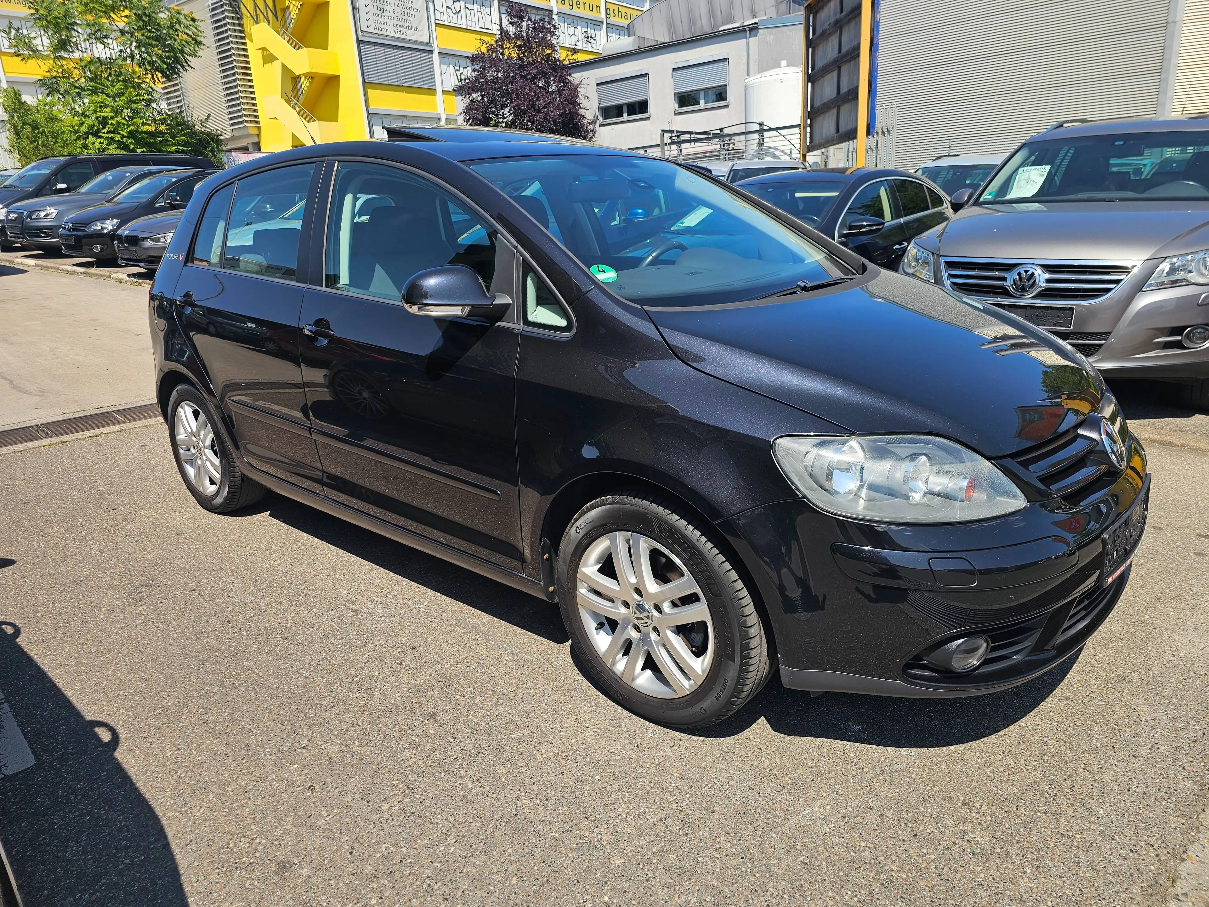 Volkswagen Golf Plus Tour 1-Hand TÜV neu Scheckheftgepflegt — photo 3