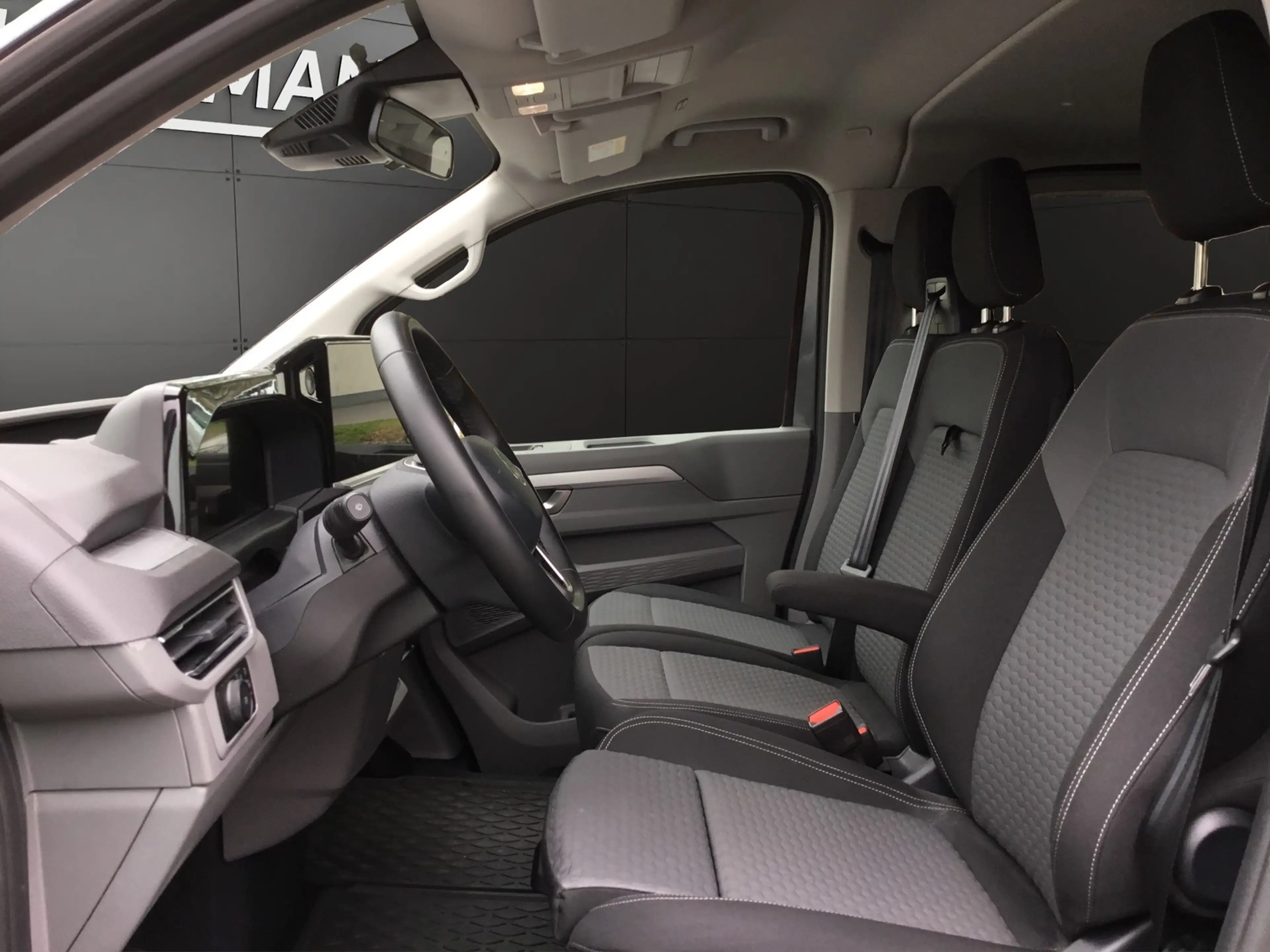 Volkswagen T7 Caravelle e-Caravelle Navi+LED+Klima+Alu+ACC — photo 8