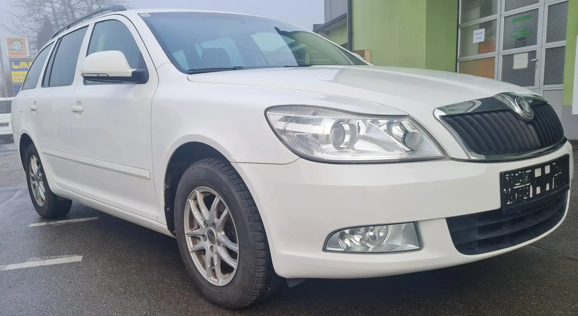 Skoda Octavia Octavia Combi 1,2 TSI Elegance Elegance Weiß - 2