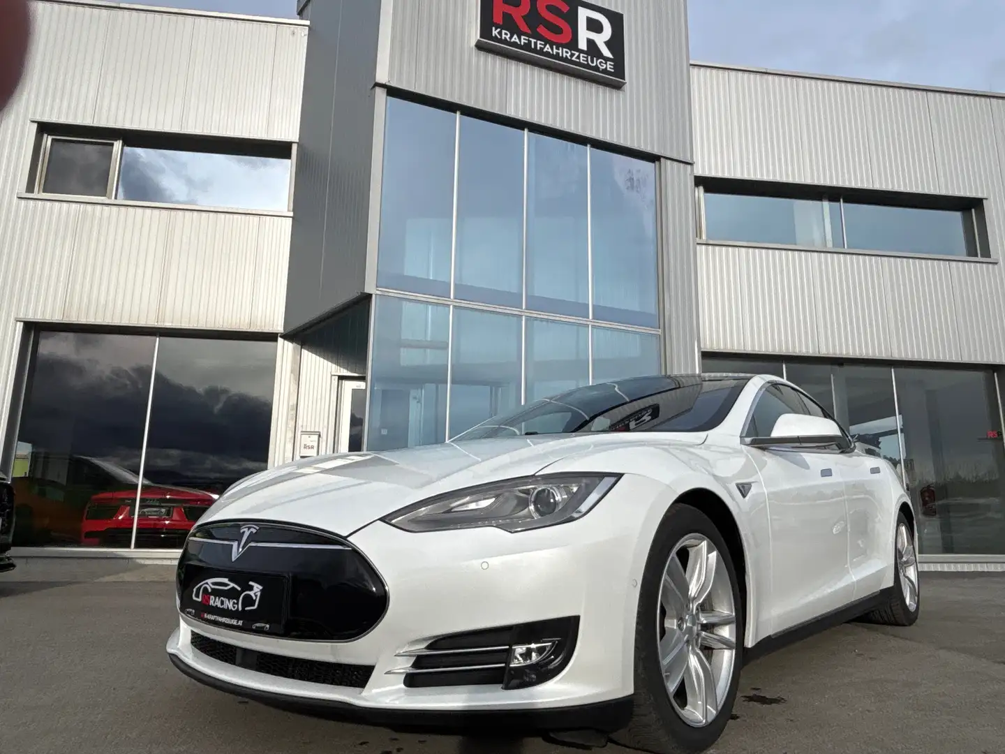 Tesla Model S 85D *Alcantara*Panorama Glasdach* Білий - 1