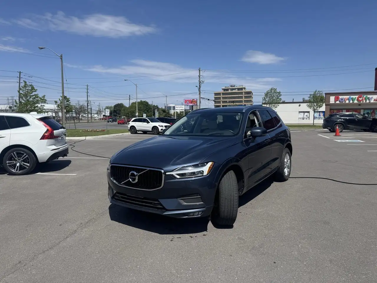Volvo XC60 снимка Volvo XC60