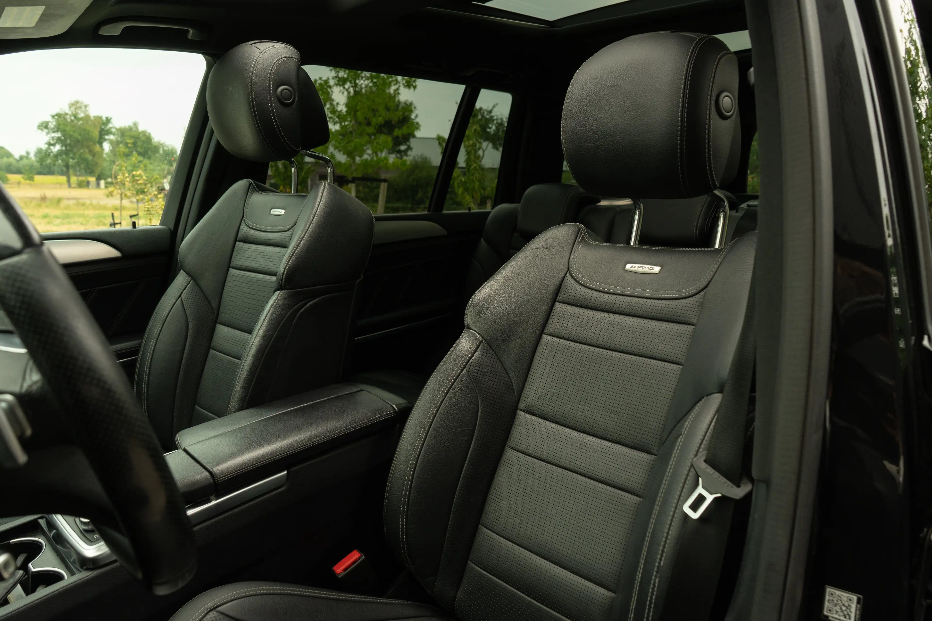 Mercedes-Benz GL 63 AMG AMG 63 — photo 11
