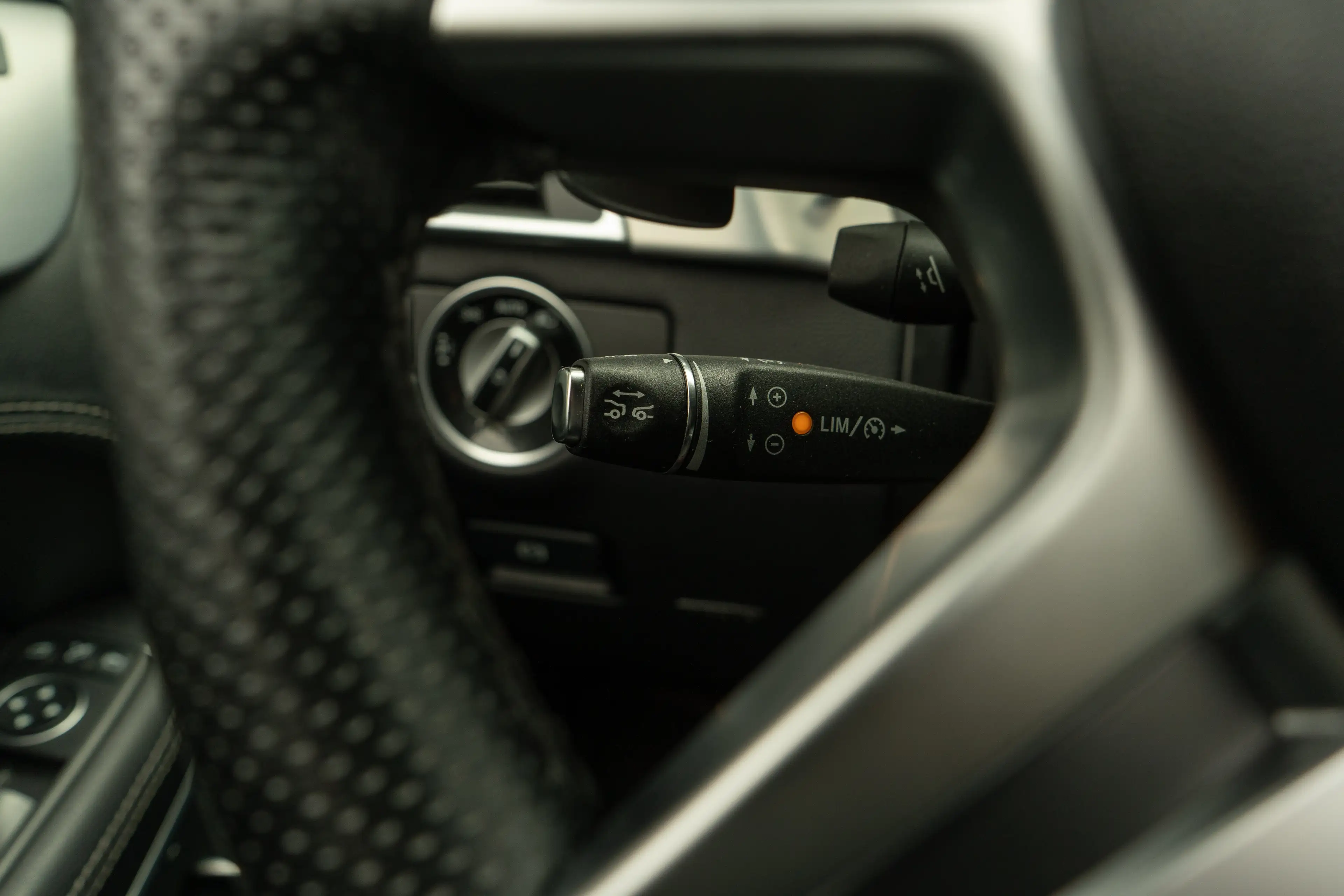 Mercedes-Benz GL 63 AMG AMG 63 — photo 14
