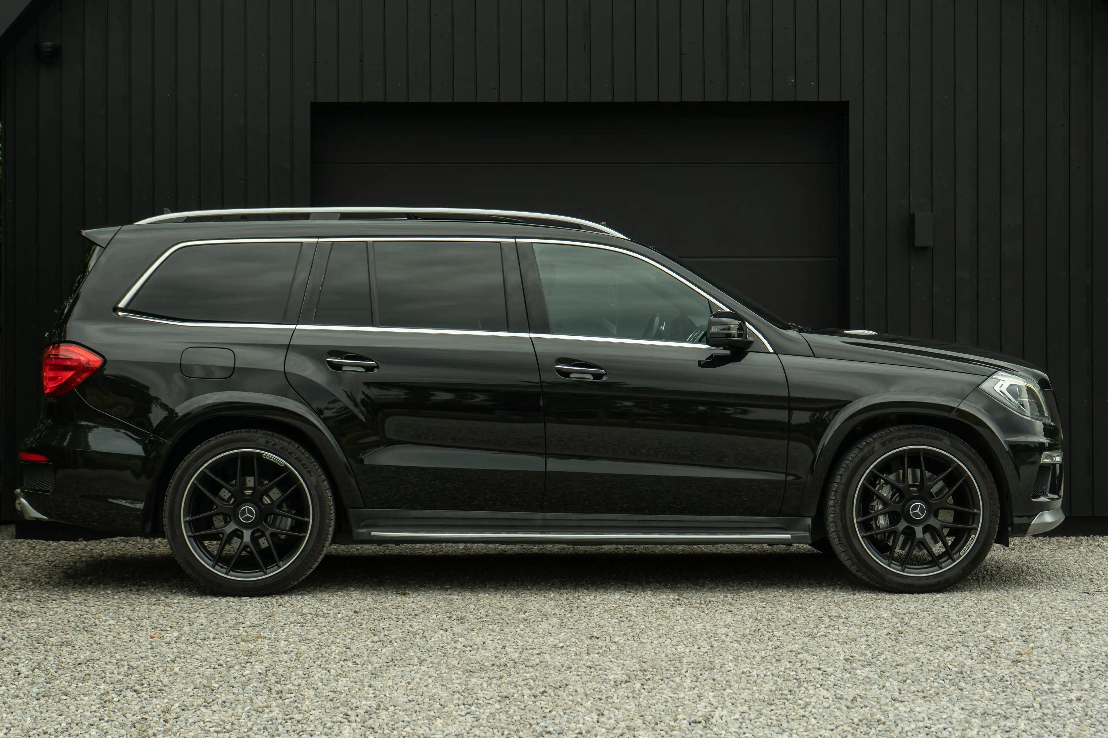 Mercedes-Benz GL 63 AMG AMG 63 — photo 3