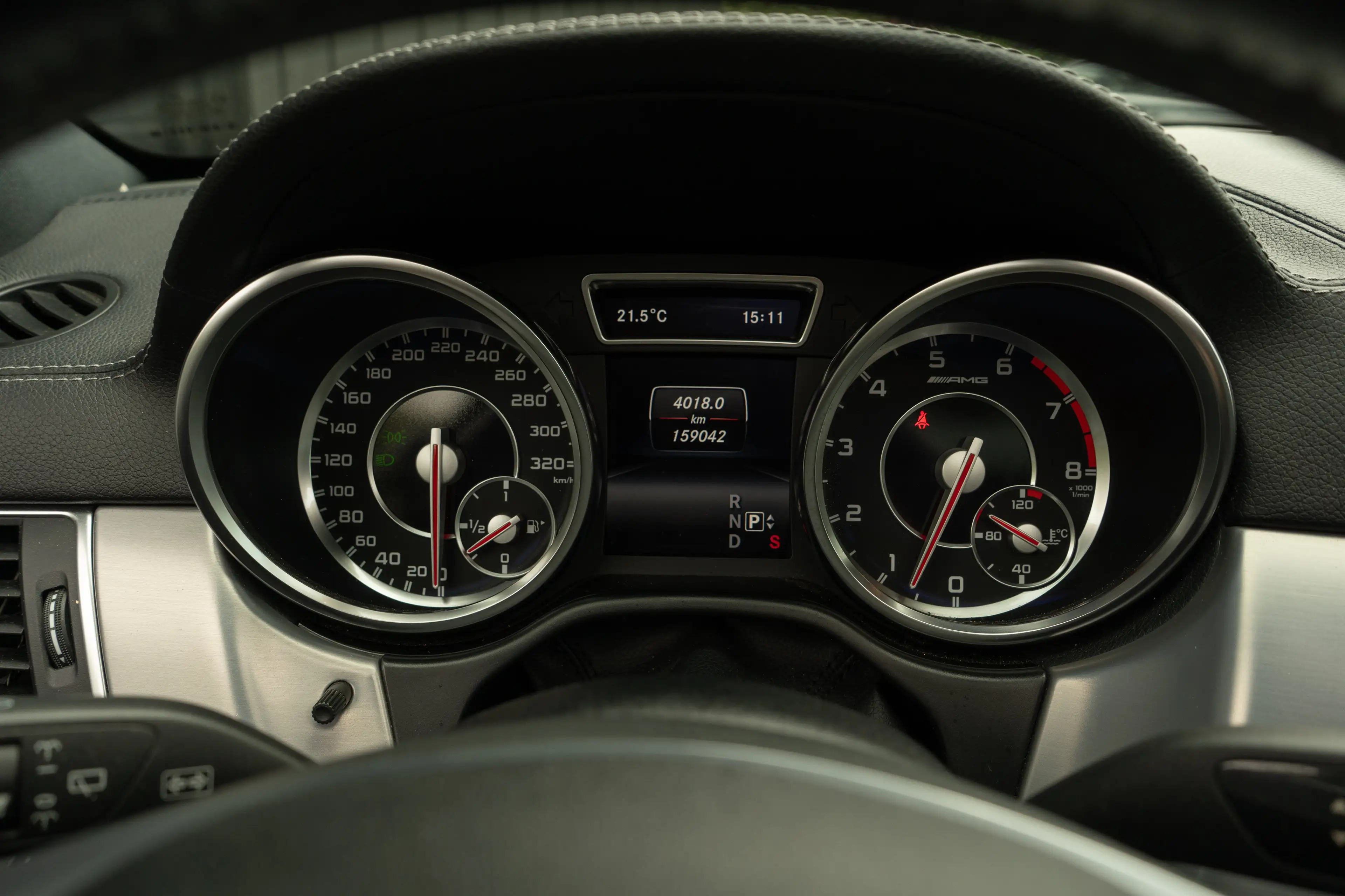 Mercedes-Benz GL 63 AMG AMG 63 — photo 8