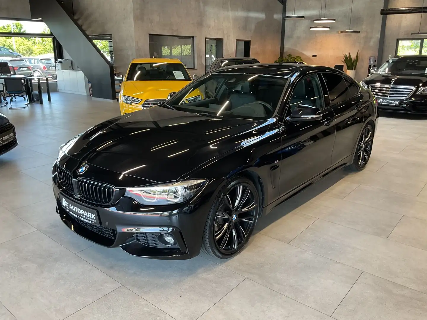 BMW 420 M Paket DAB HuD Leder LED SD Schwarz - 1