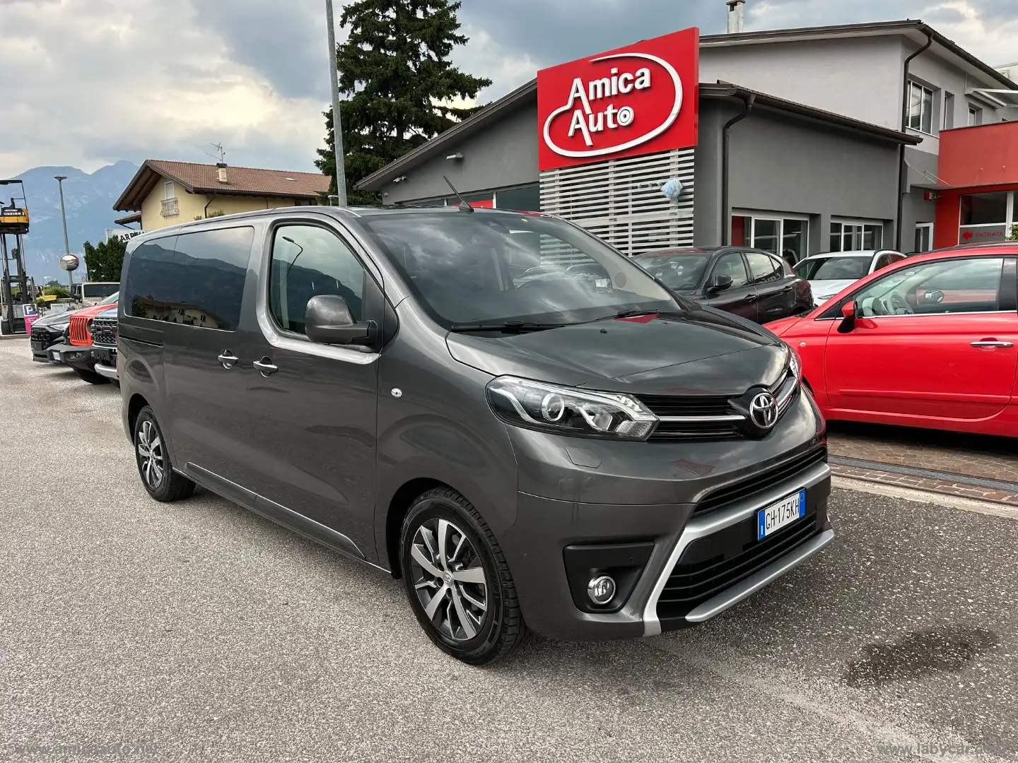 Toyota Verso Verso 2.0D 144 CV L1 D Luxury PELLE + TETTO Grigio - 2