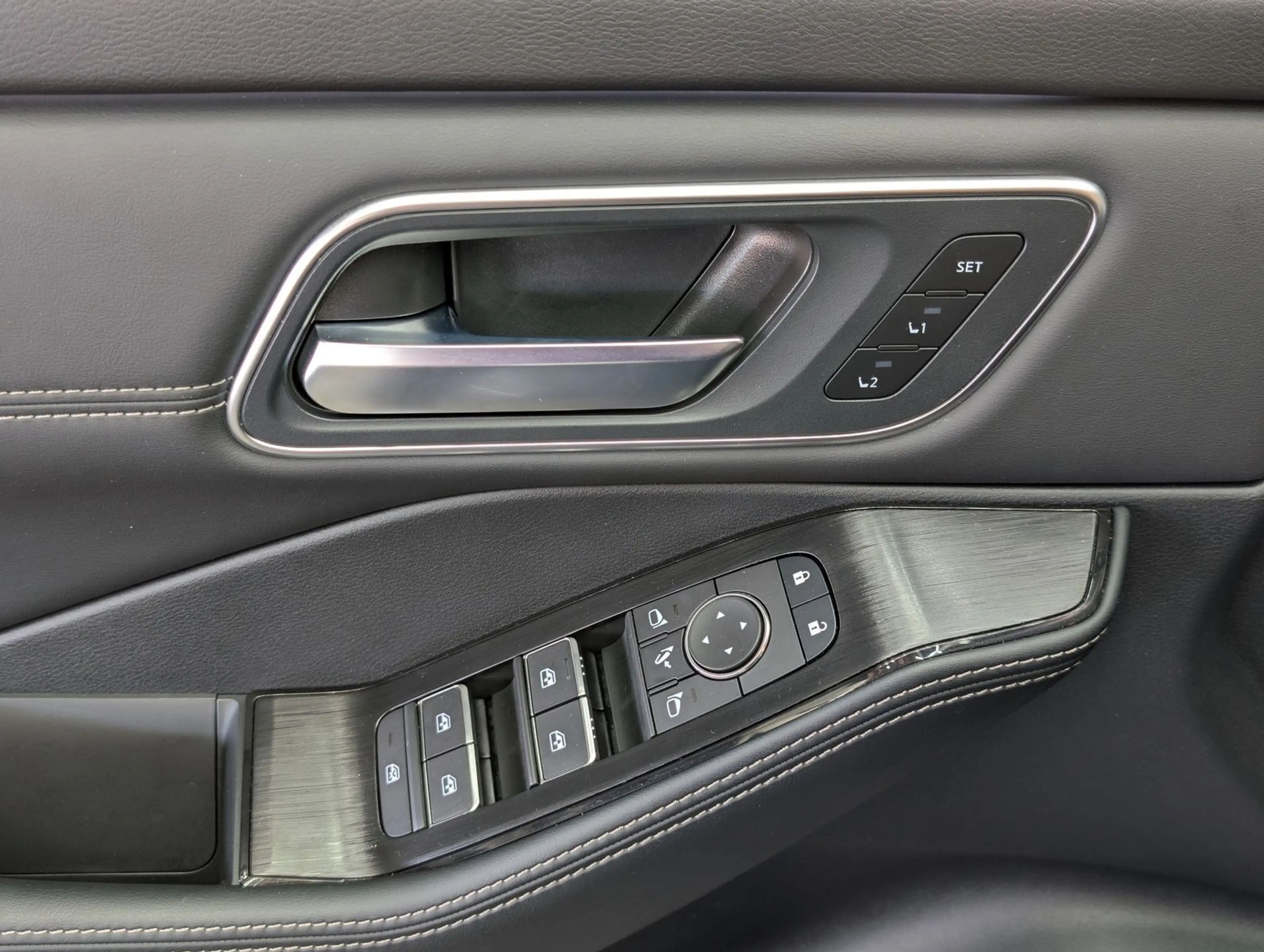 Nissan X-Trail 1.5 e-Power e-4 Tekna Bose HUD LED+ 20" — photo 11